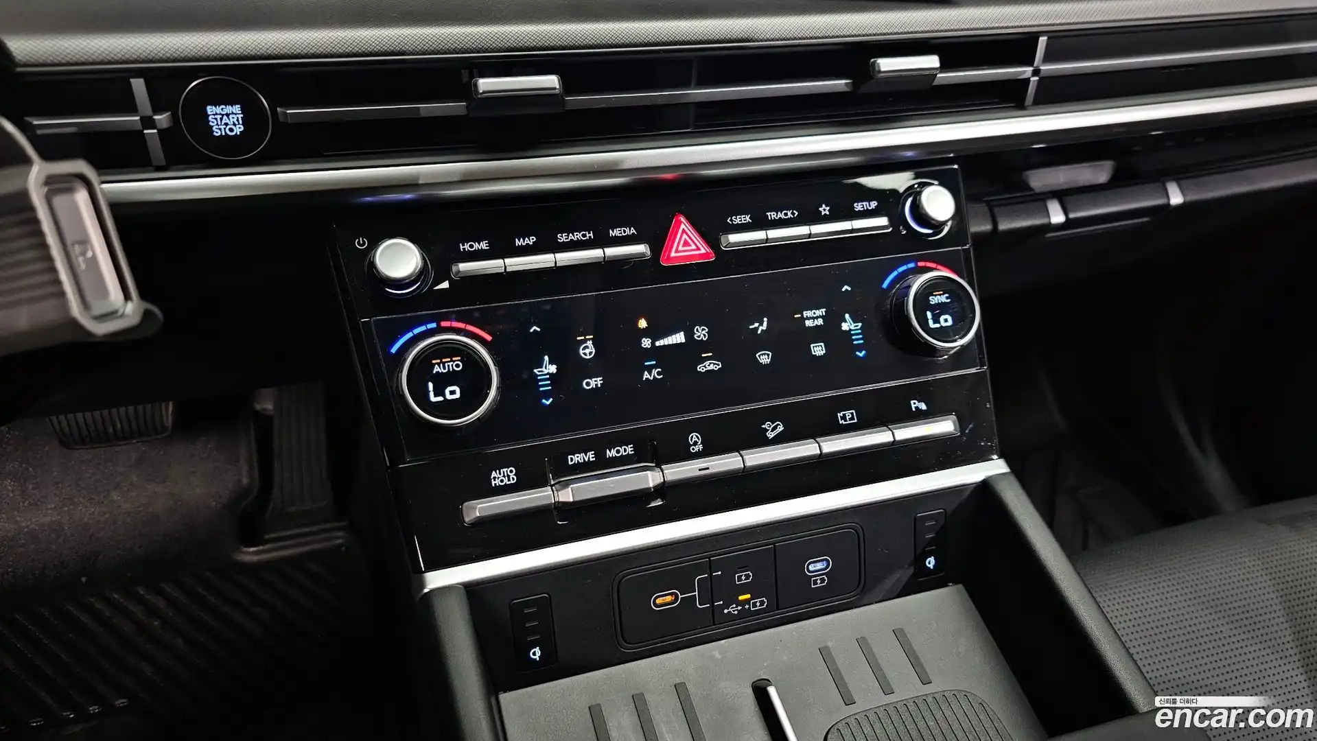 Santafe Hyundai 2023.11-OPTION-024