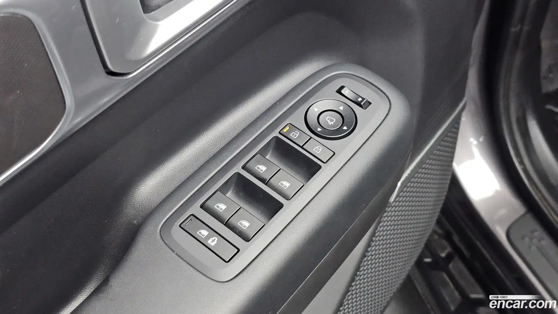 Santafe Hyundai 2023.11-OPTION-041