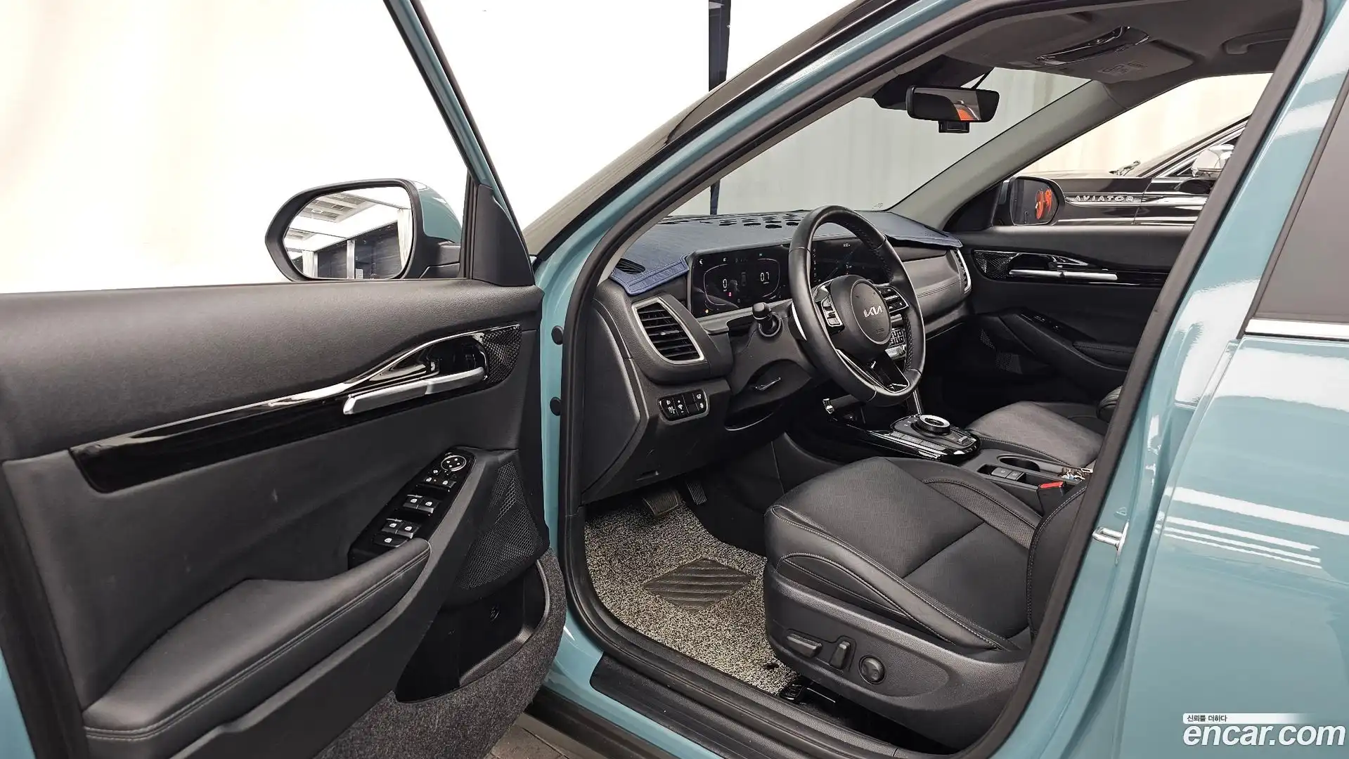Seltos Kia 2023.4-INNER-010