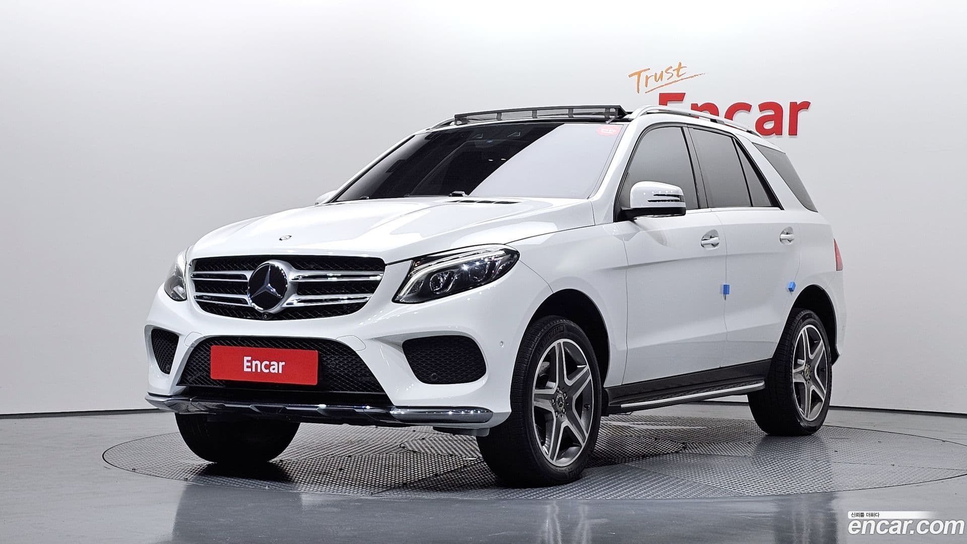 Main__Slider__Photo:GLE-Class Mercedes-Benz 2017.4-0