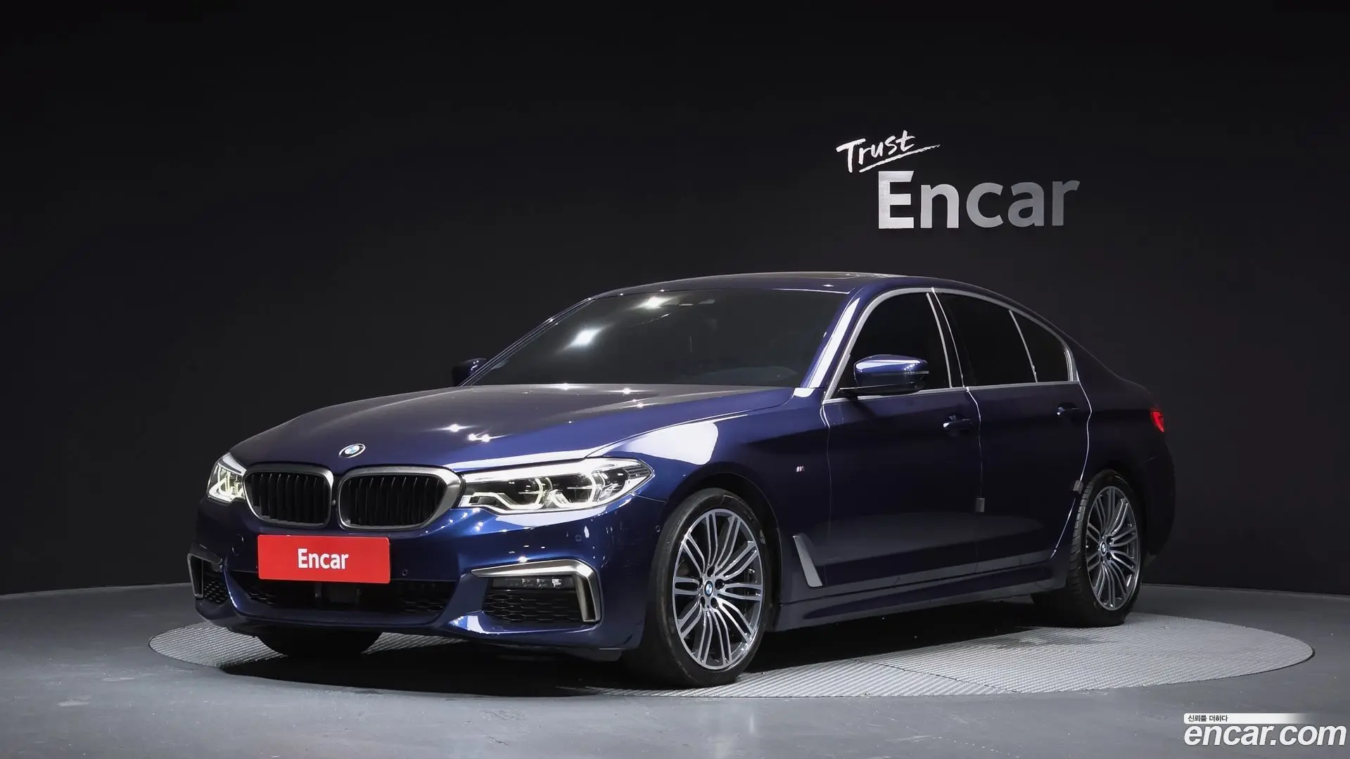Main__Slider__Photo:5-Series BMW 2019.7-0