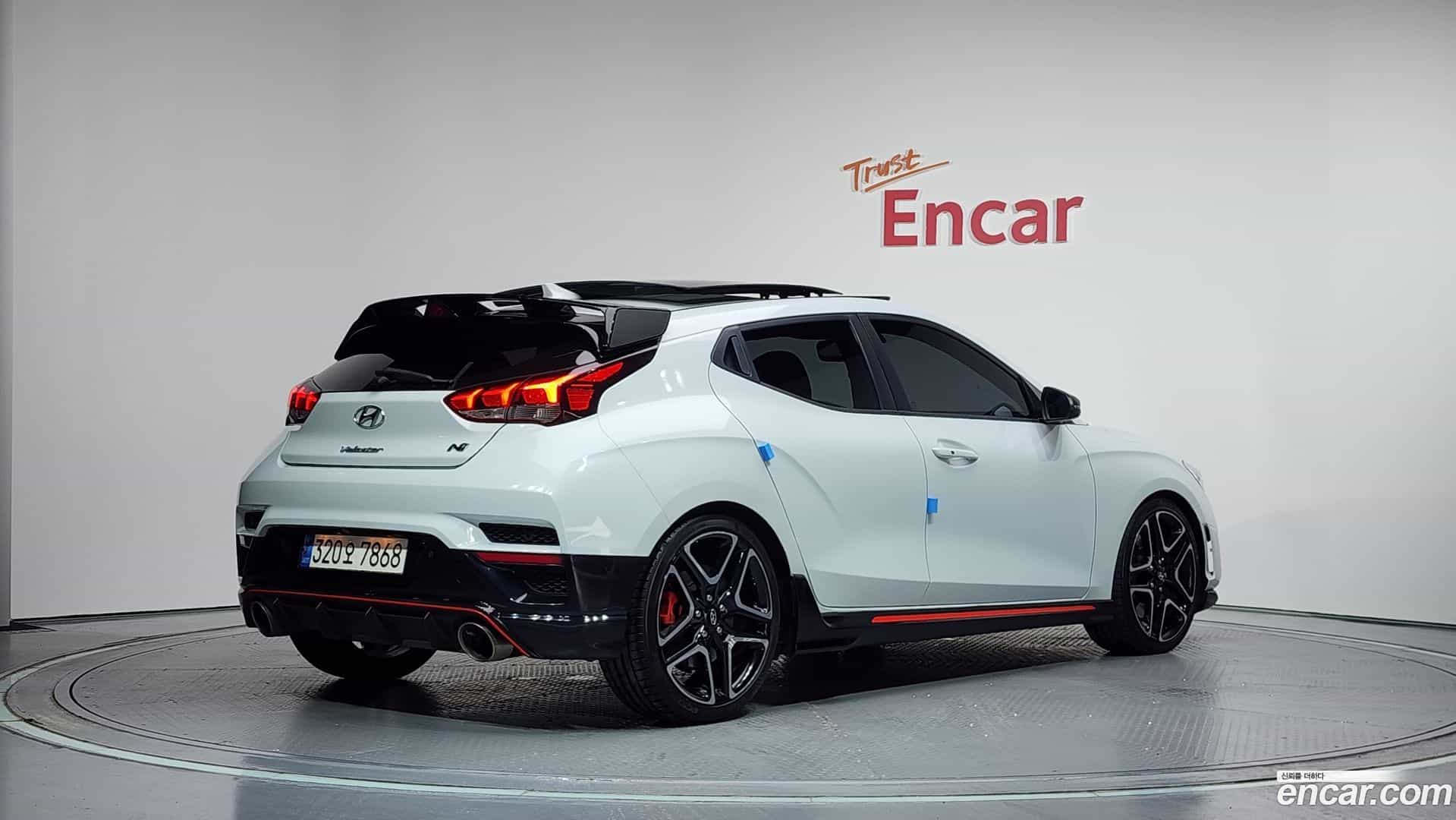 Veloster Hyundai 2018.8-OUTER-002