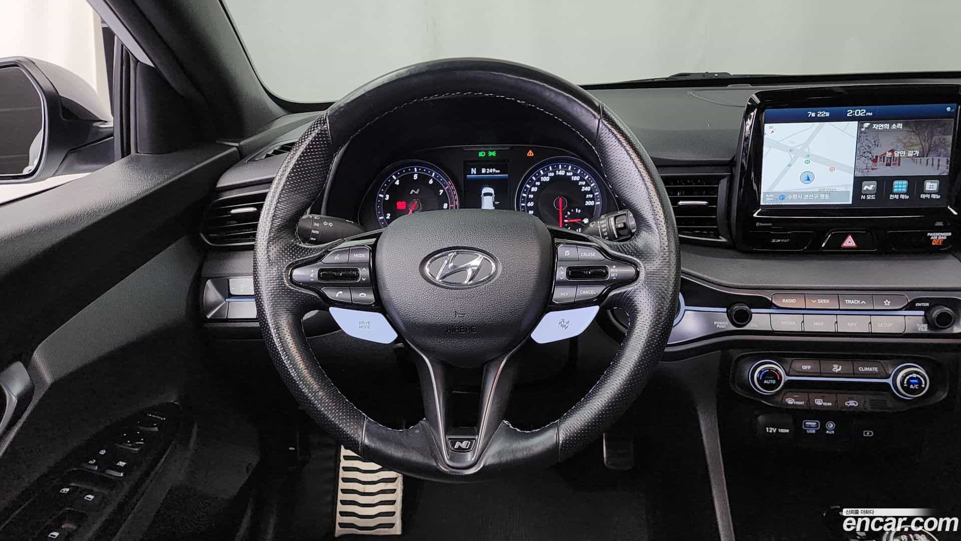 Veloster Hyundai 2018.8-OPTION-017