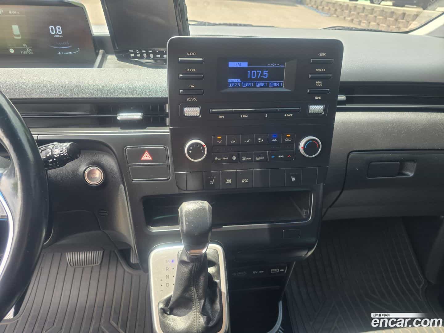 Staria Hyundai 2021.8-OPTION-015