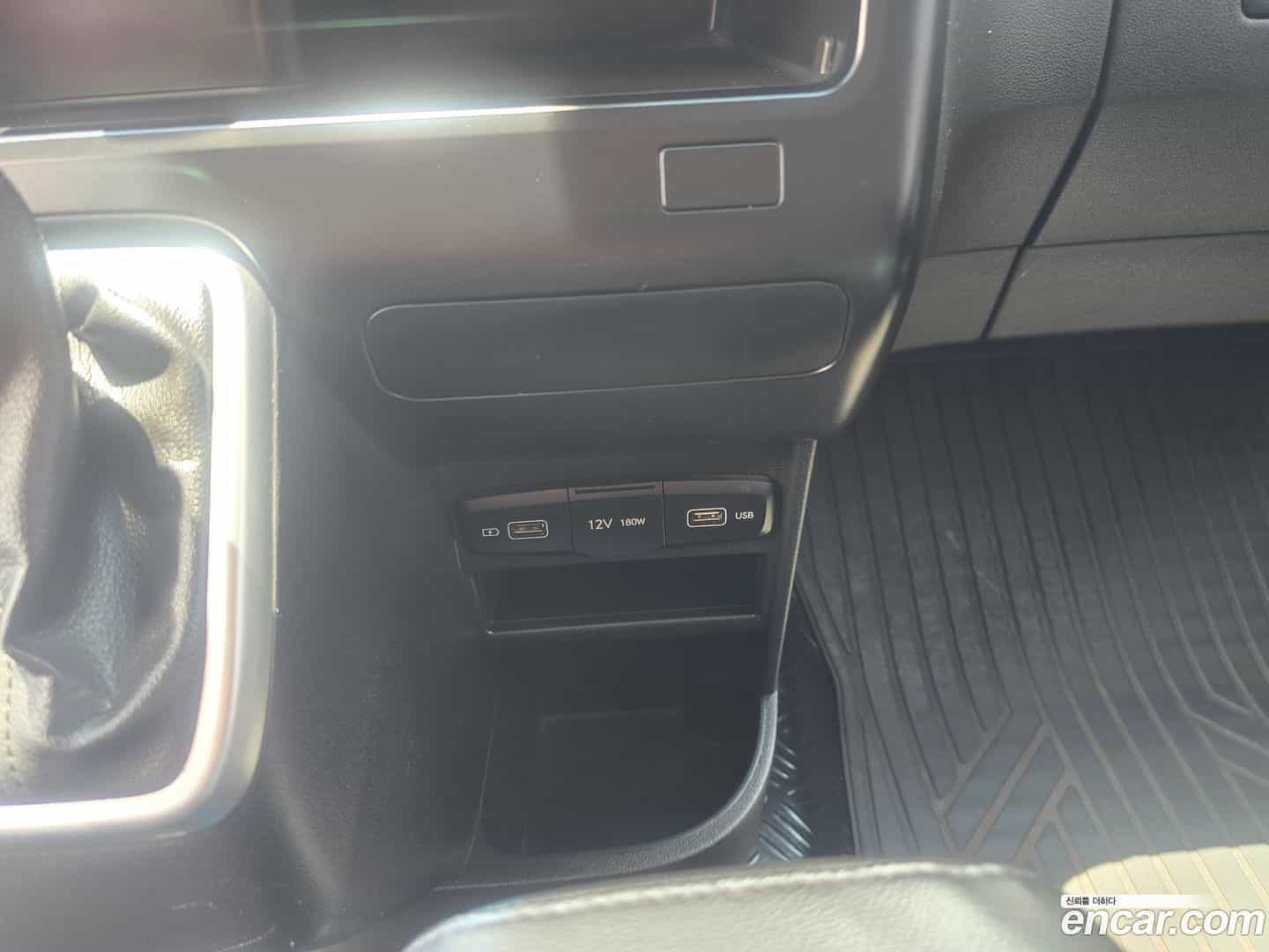 Staria Hyundai 2021.8-OPTION-017