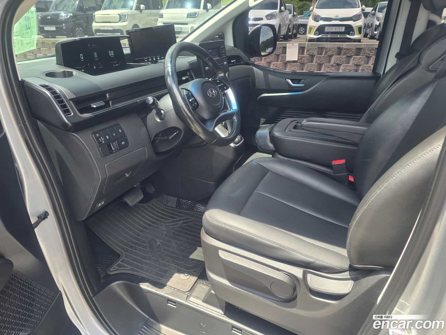 Staria Hyundai 2021.8-OPTION-021