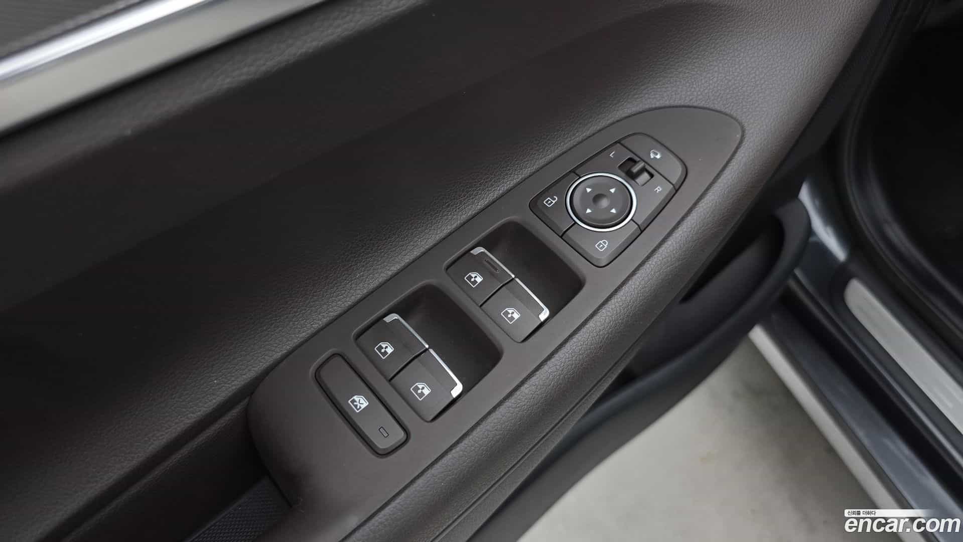 Grandeur Hyundai 2020.4-OPTION-019