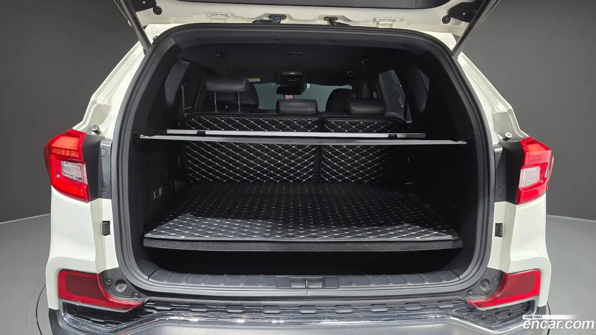 Rexton KG Mobility 2017.10-OPTION-024