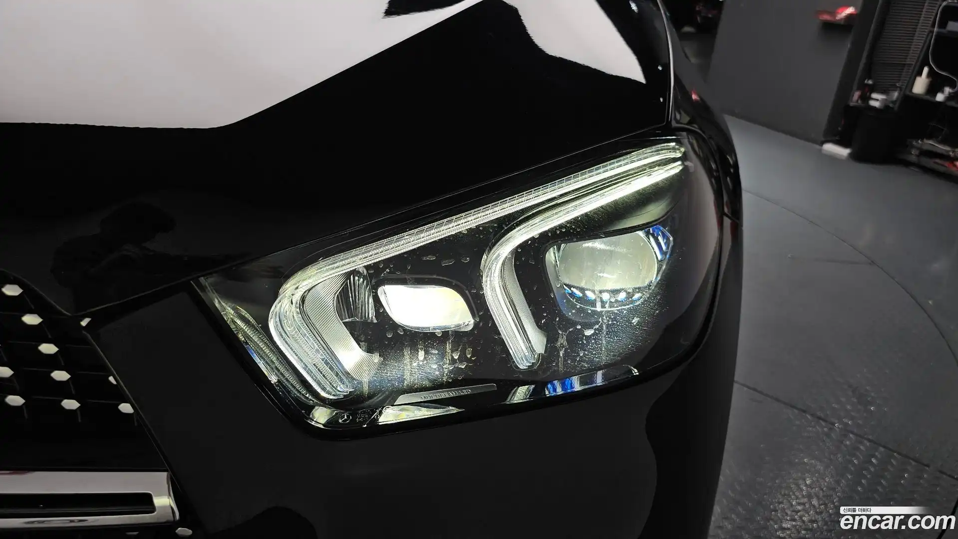 GLE-Class Mercedes-Benz 2022.8-OUTER-032