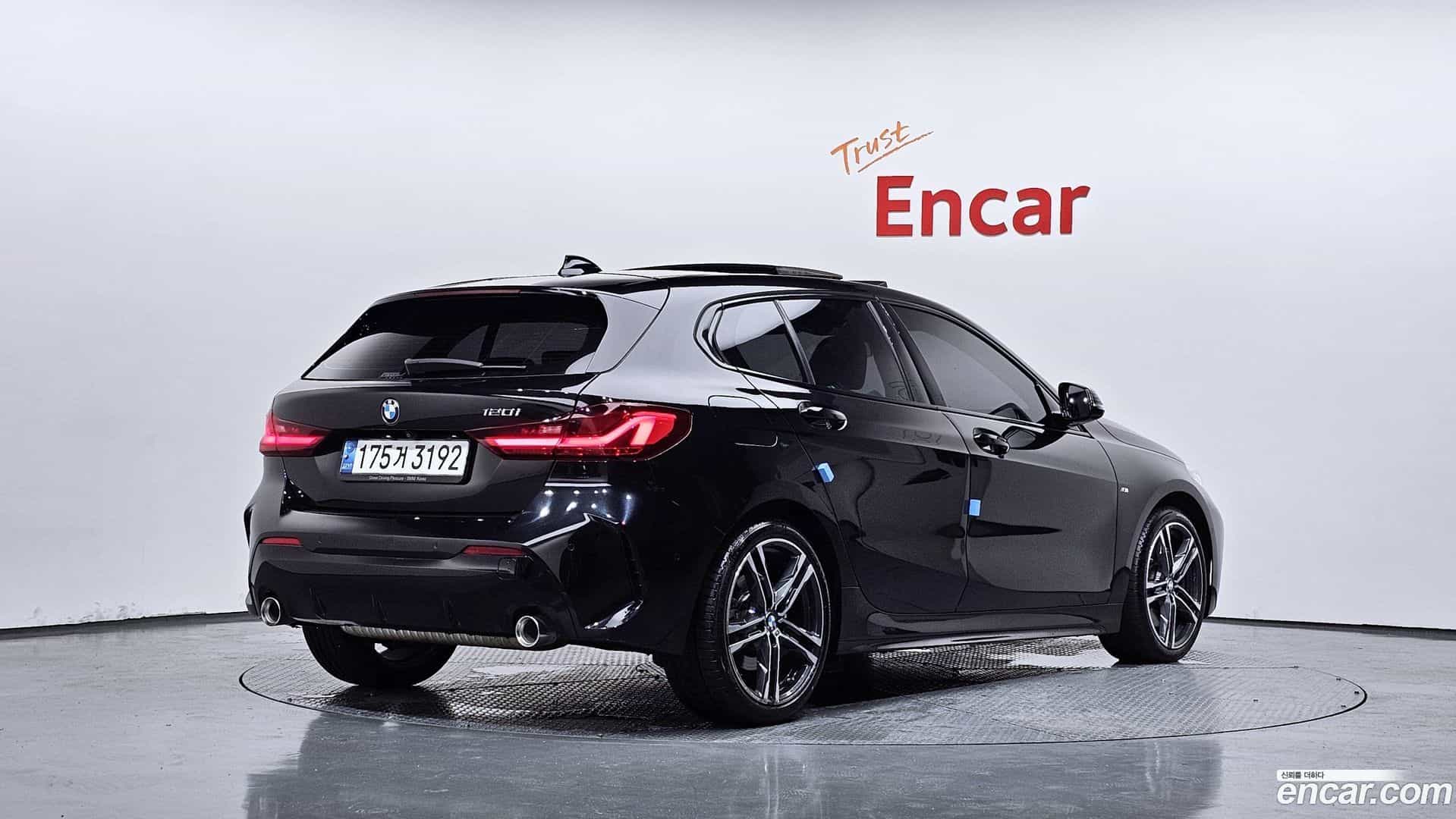 1-Series BMW 2021.9-OUTER-002