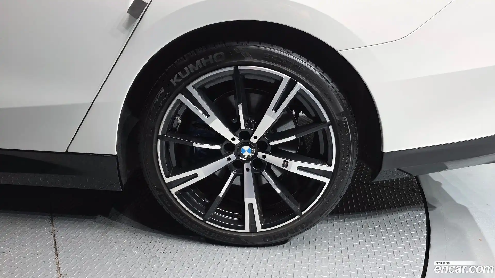 5-Series BMW 2023.11-OUTER-031