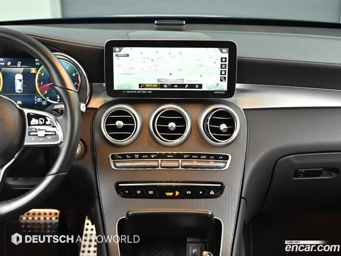 GLC-Class Mercedes-Benz 2023.2-OPTION-018
