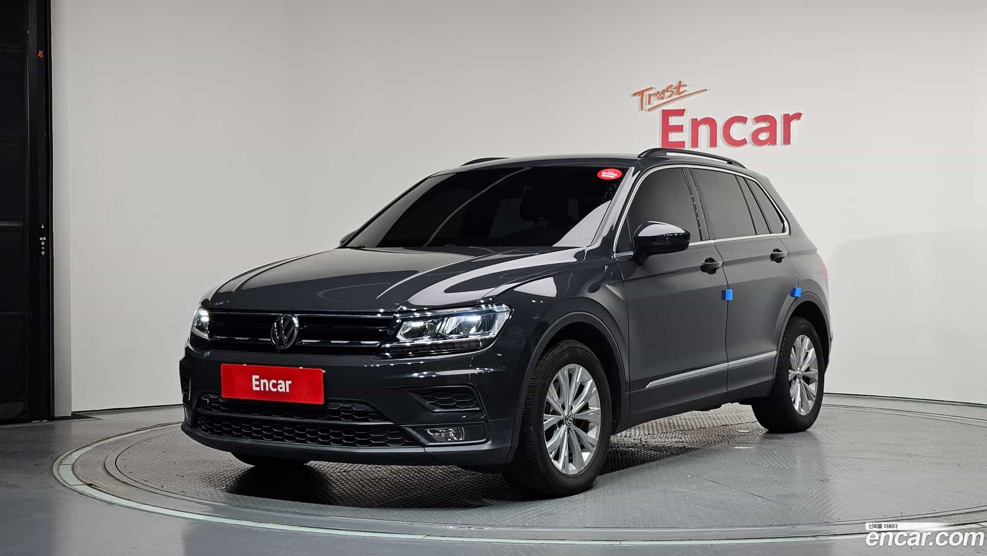 Tiguan Volkswagen 2018.5-OUTER-001