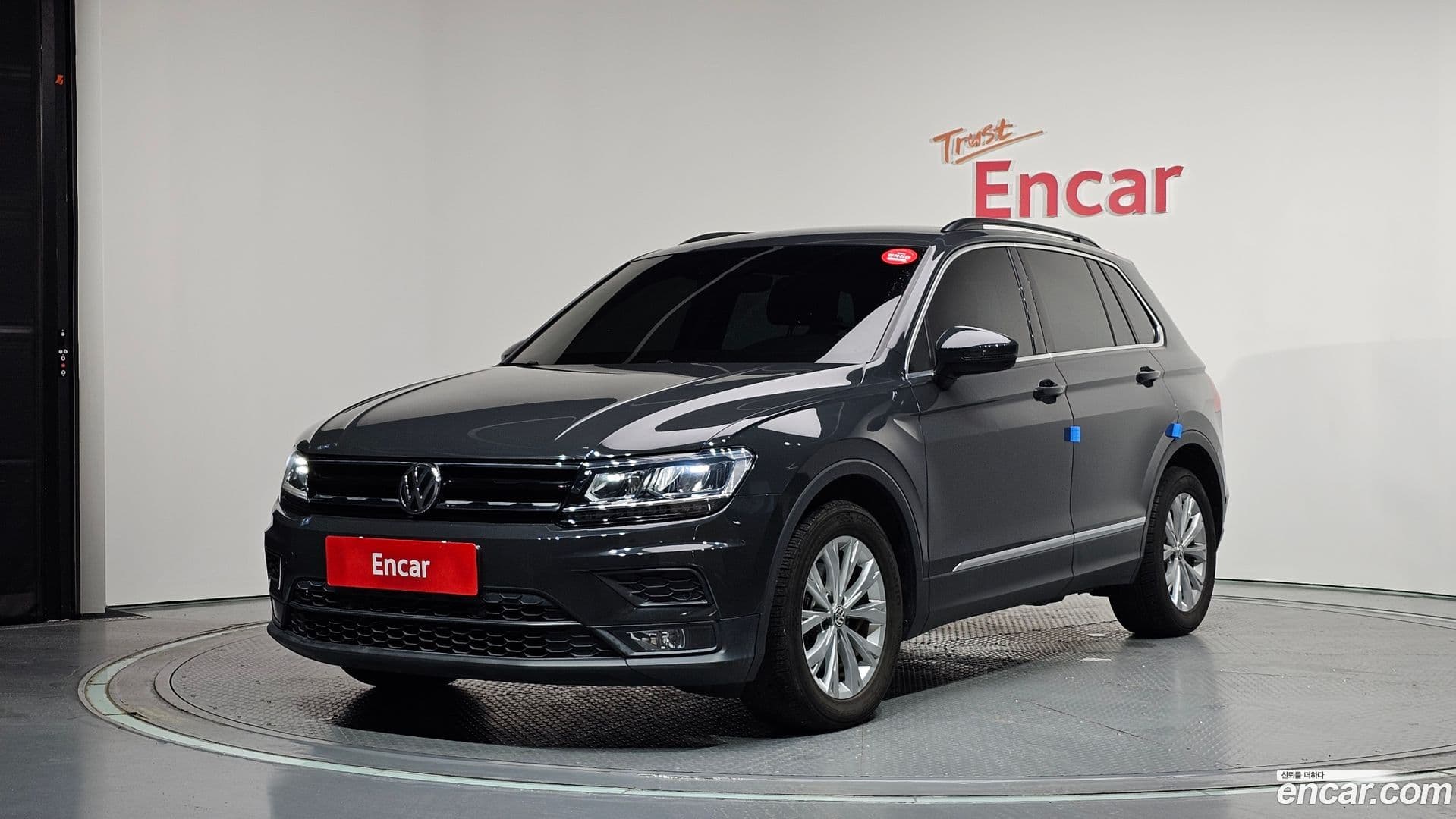 Main__Slider__Photo:Tiguan Volkswagen 2018.5-0