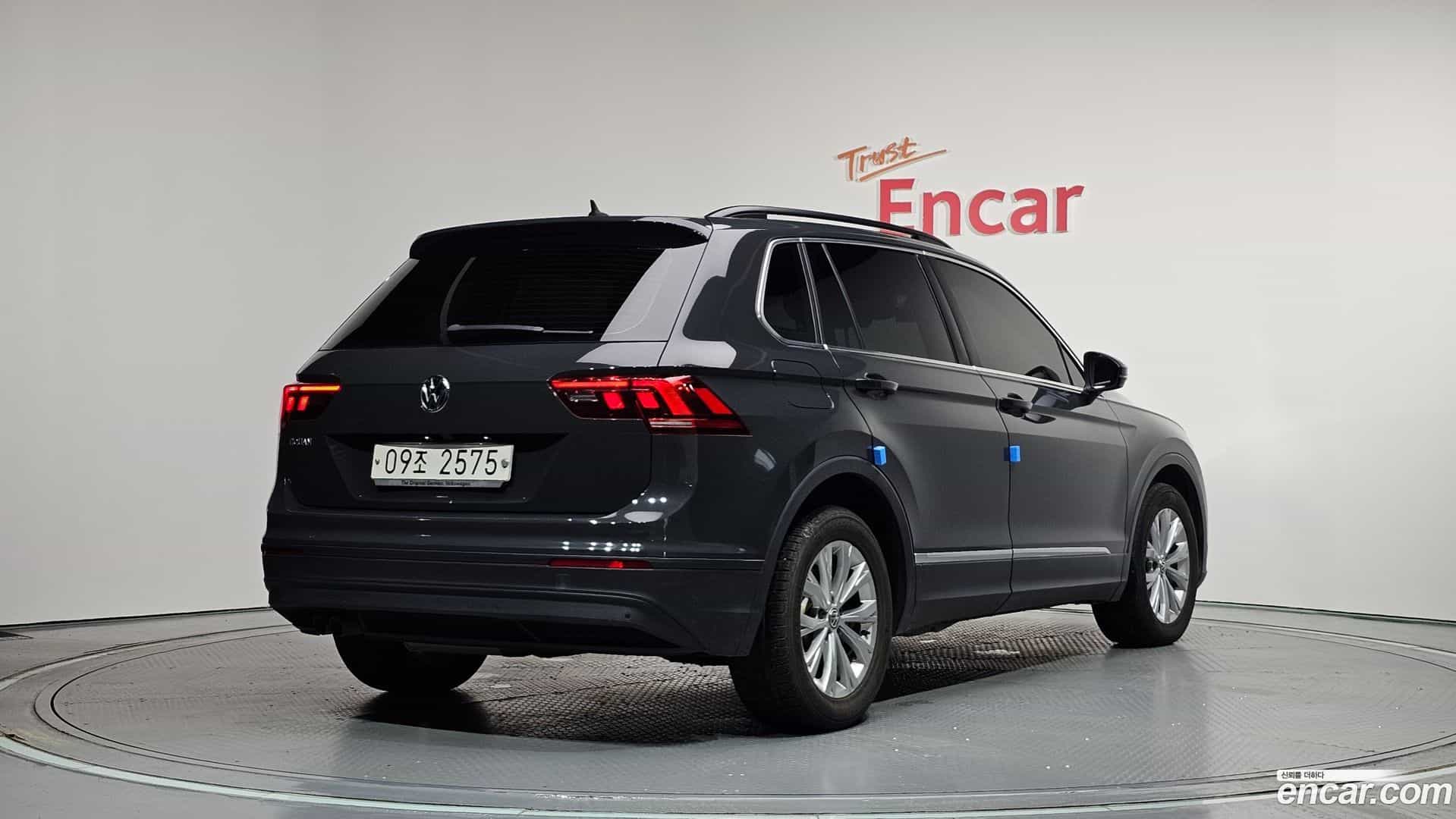 Tiguan Volkswagen 2018.5-OUTER-002