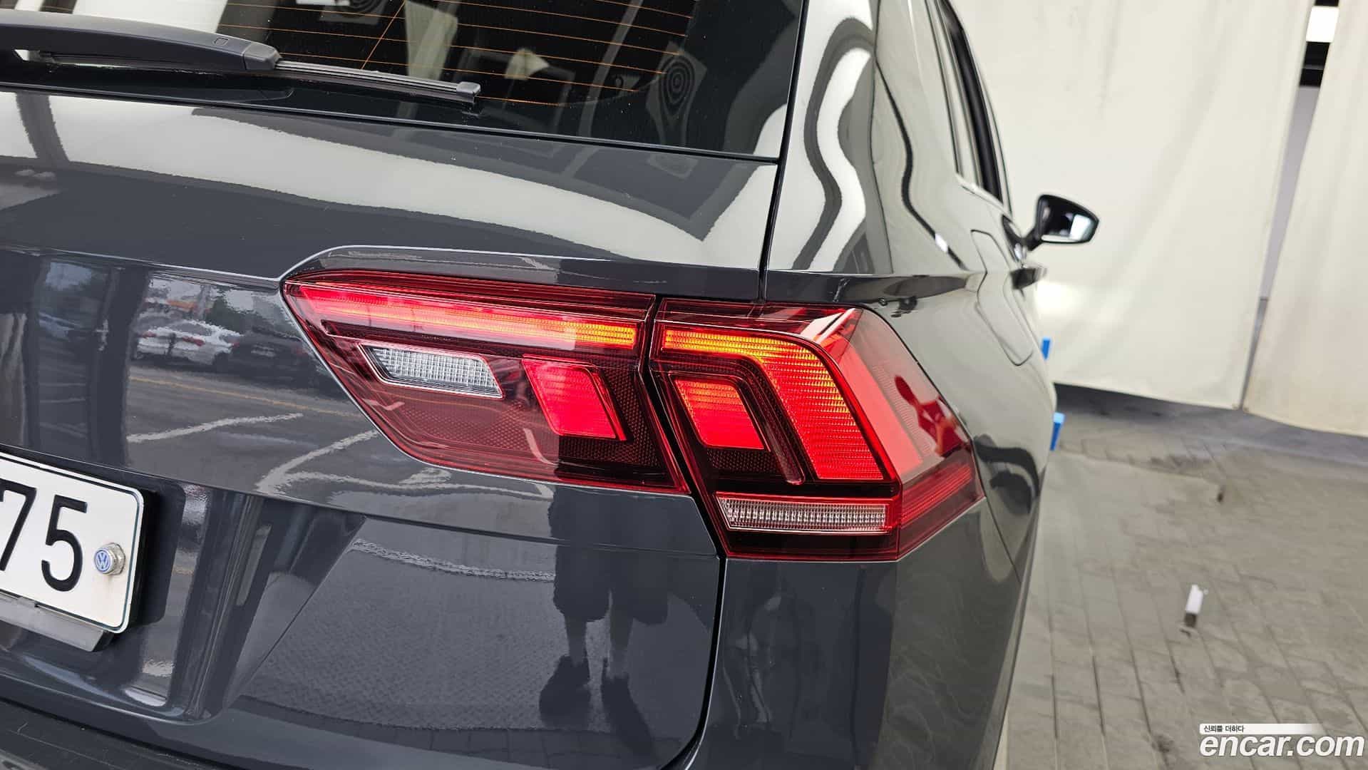 Tiguan Volkswagen 2018.5-OUTER-033