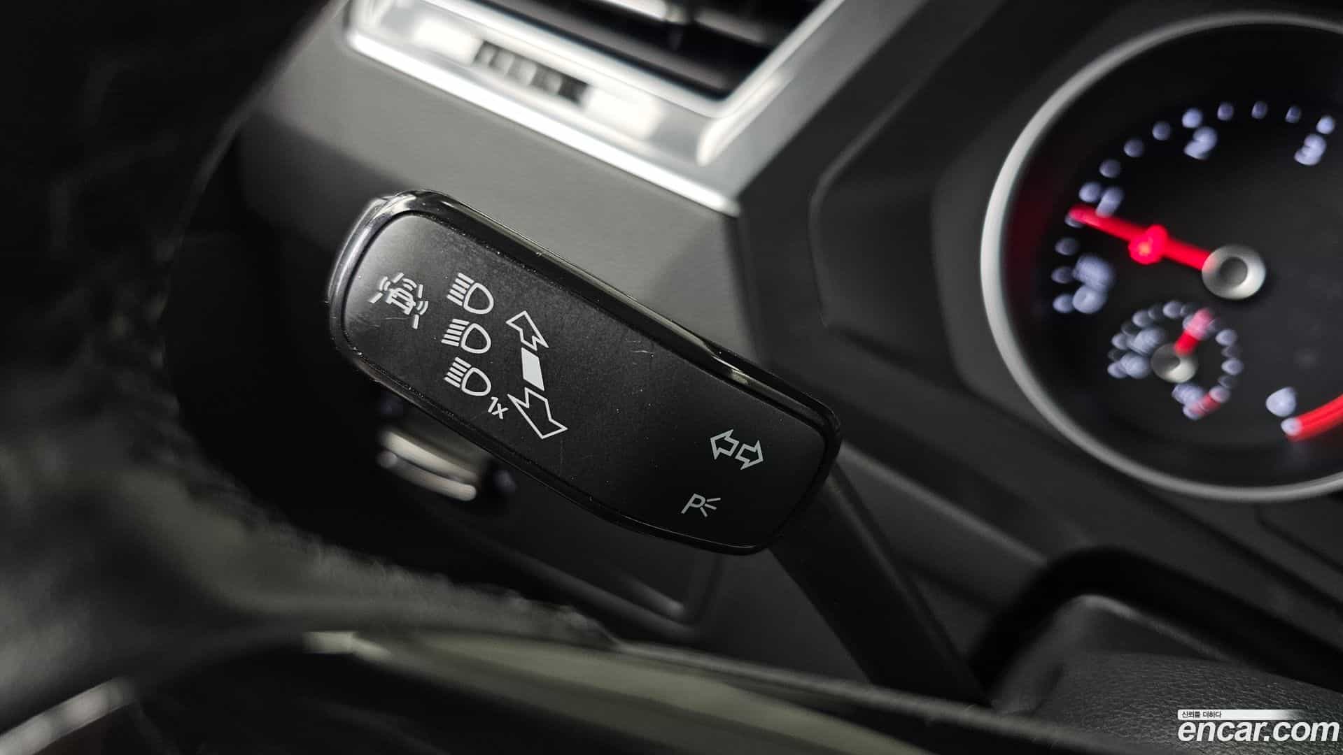 Tiguan Volkswagen 2018.5-OPTION-041