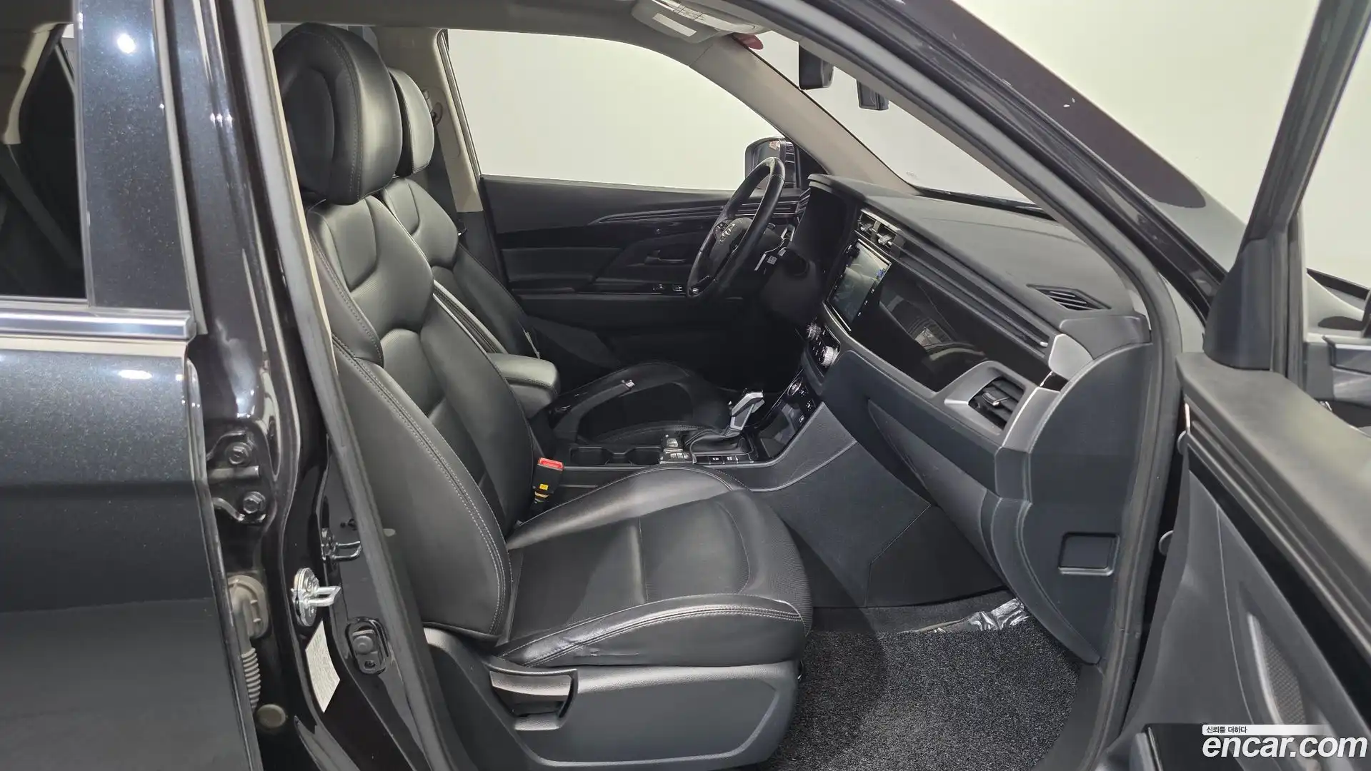 KORANDO KG Mobility 2019.3-INNER-036