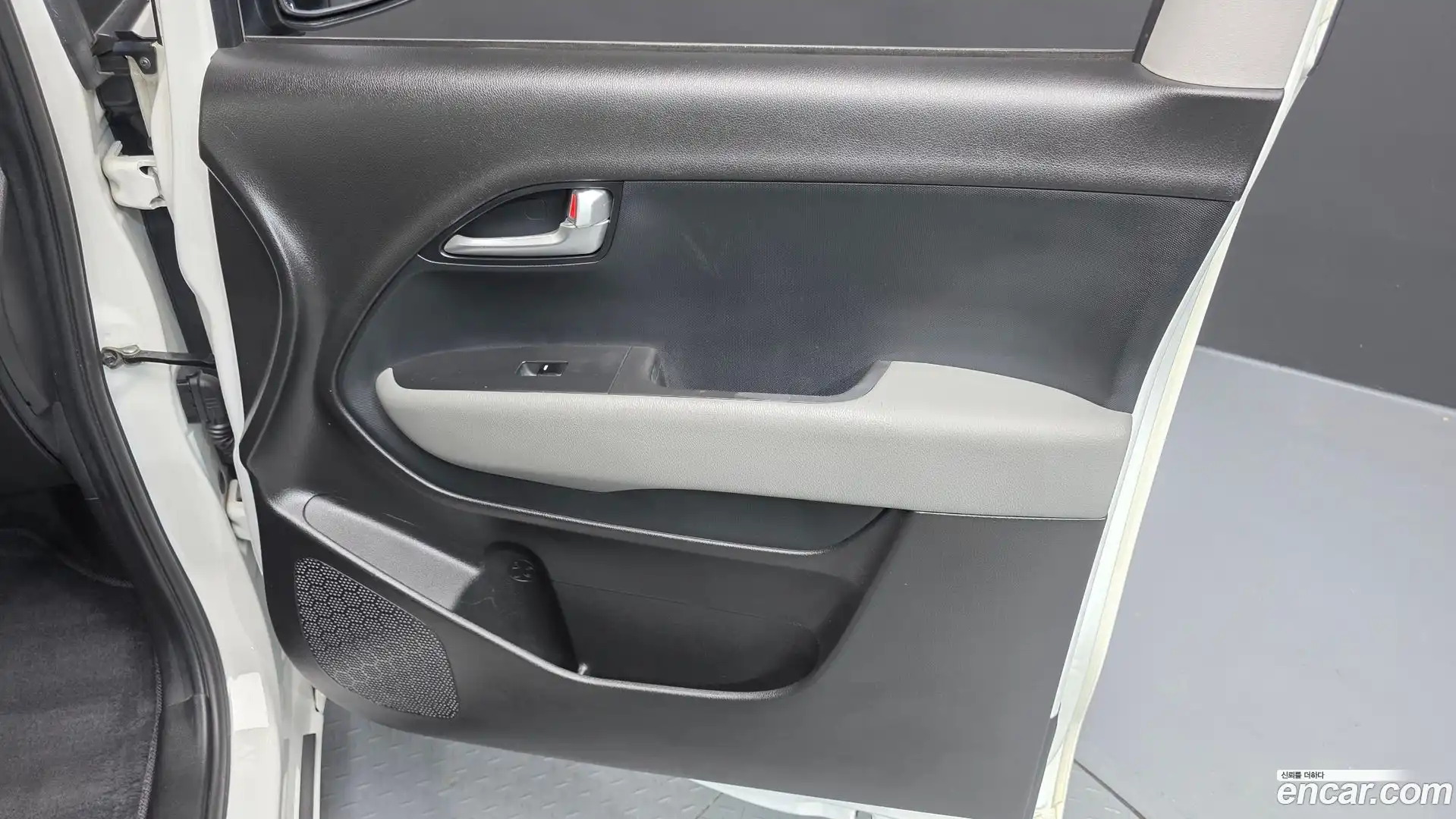 RAY Kia 2021.6-INNER-035