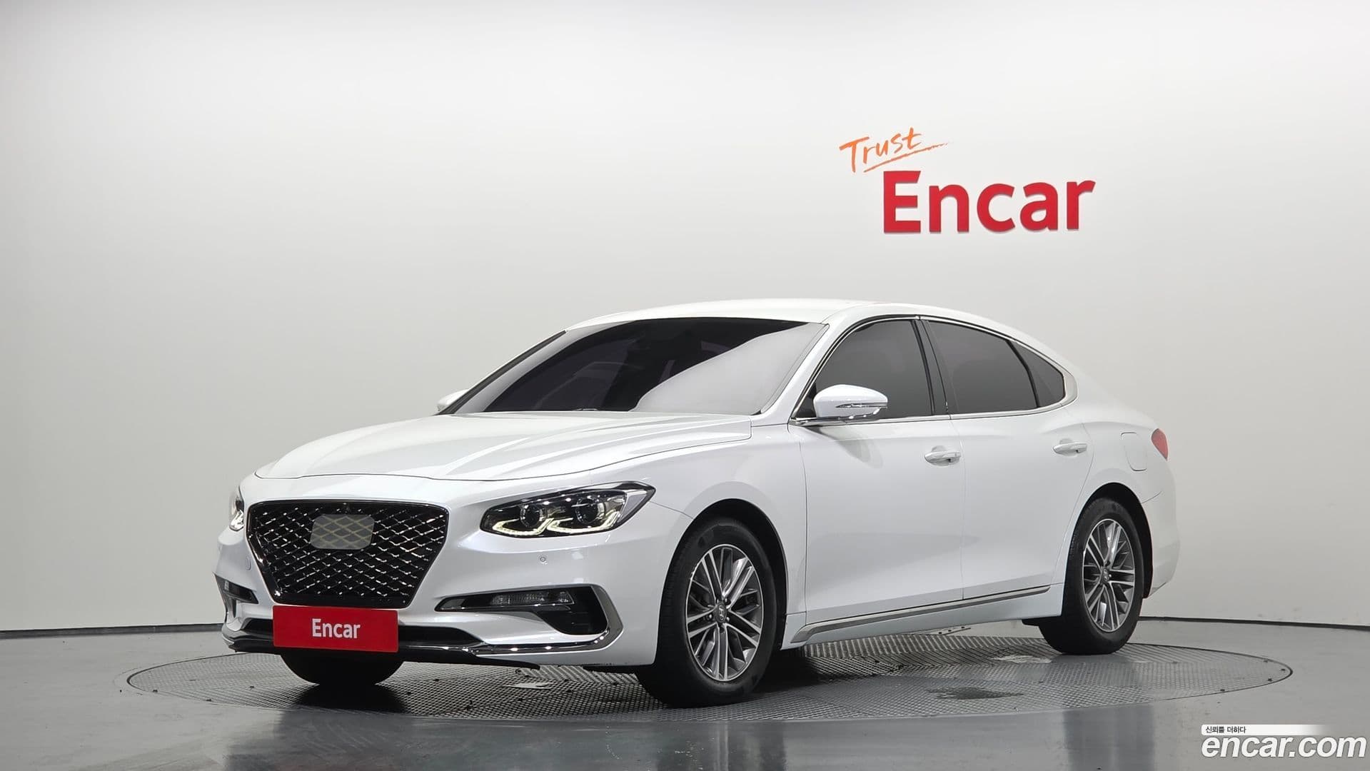 Main__Slider__Photo:Grandeur Hyundai 2017.11-0