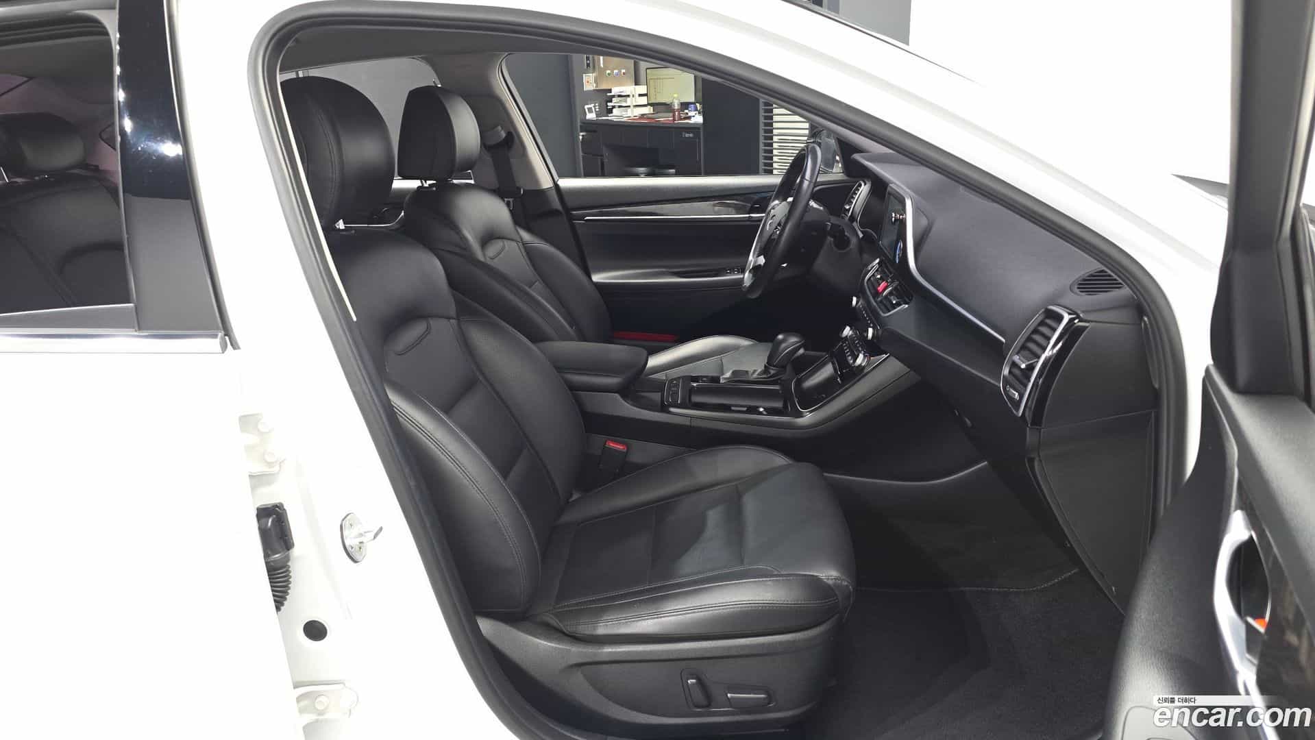 Grandeur Hyundai 2017.11-OPTION-015