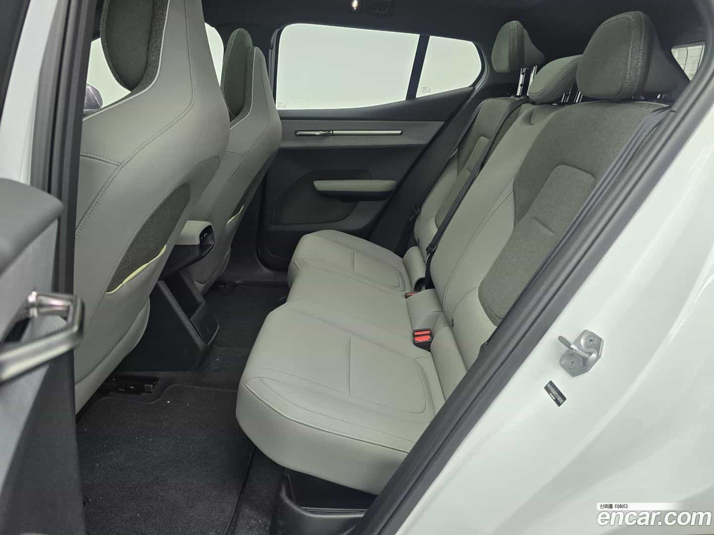 EX30 Volvo 2025.7-OPTION-016