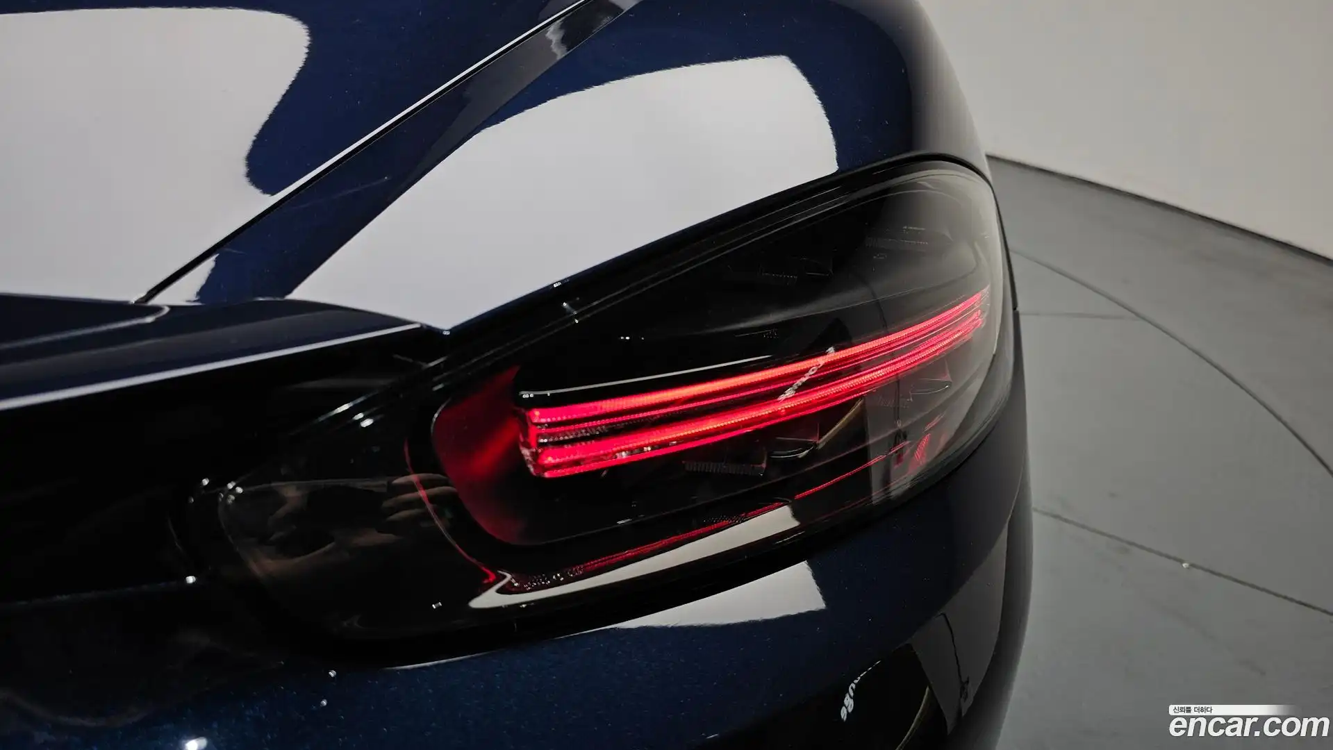 718 Porsche 2021.1-OUTER-033