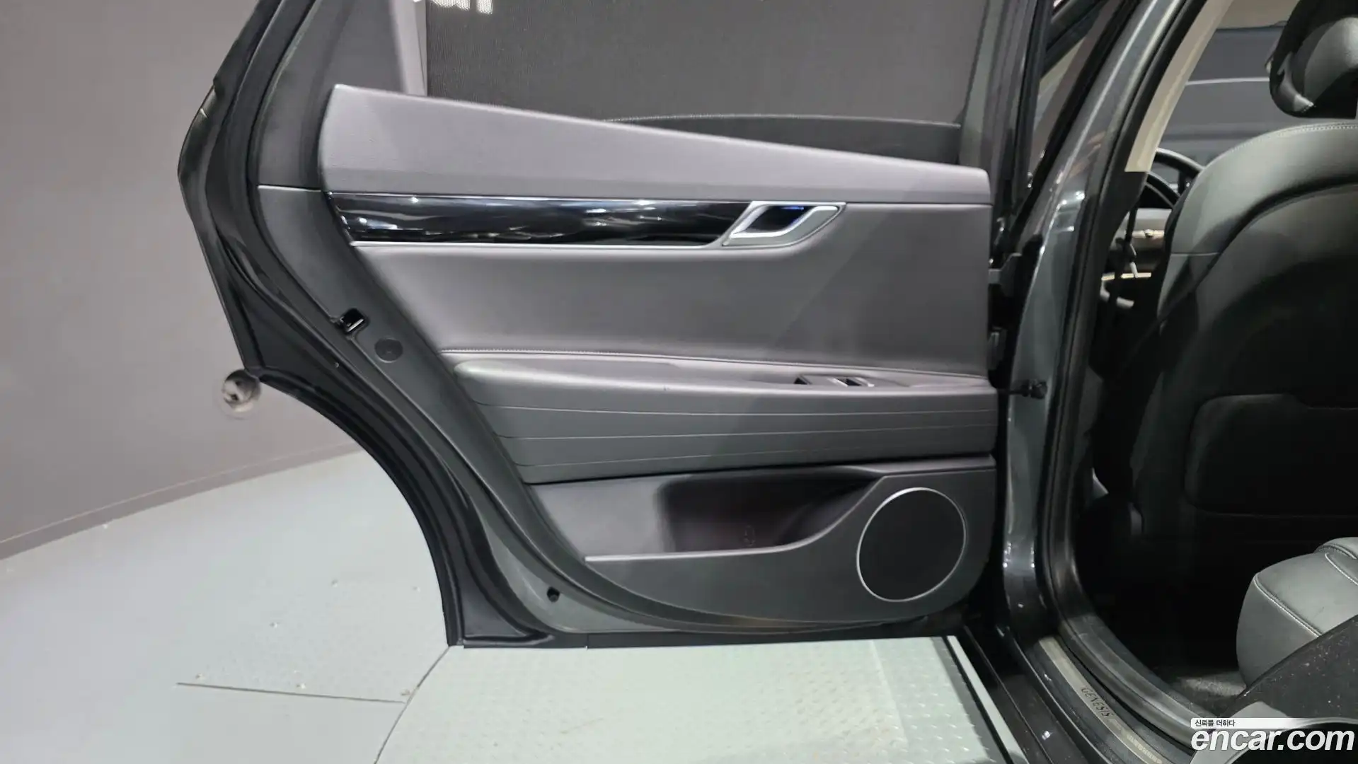 G80 Genesis 2021.5-INNER-035