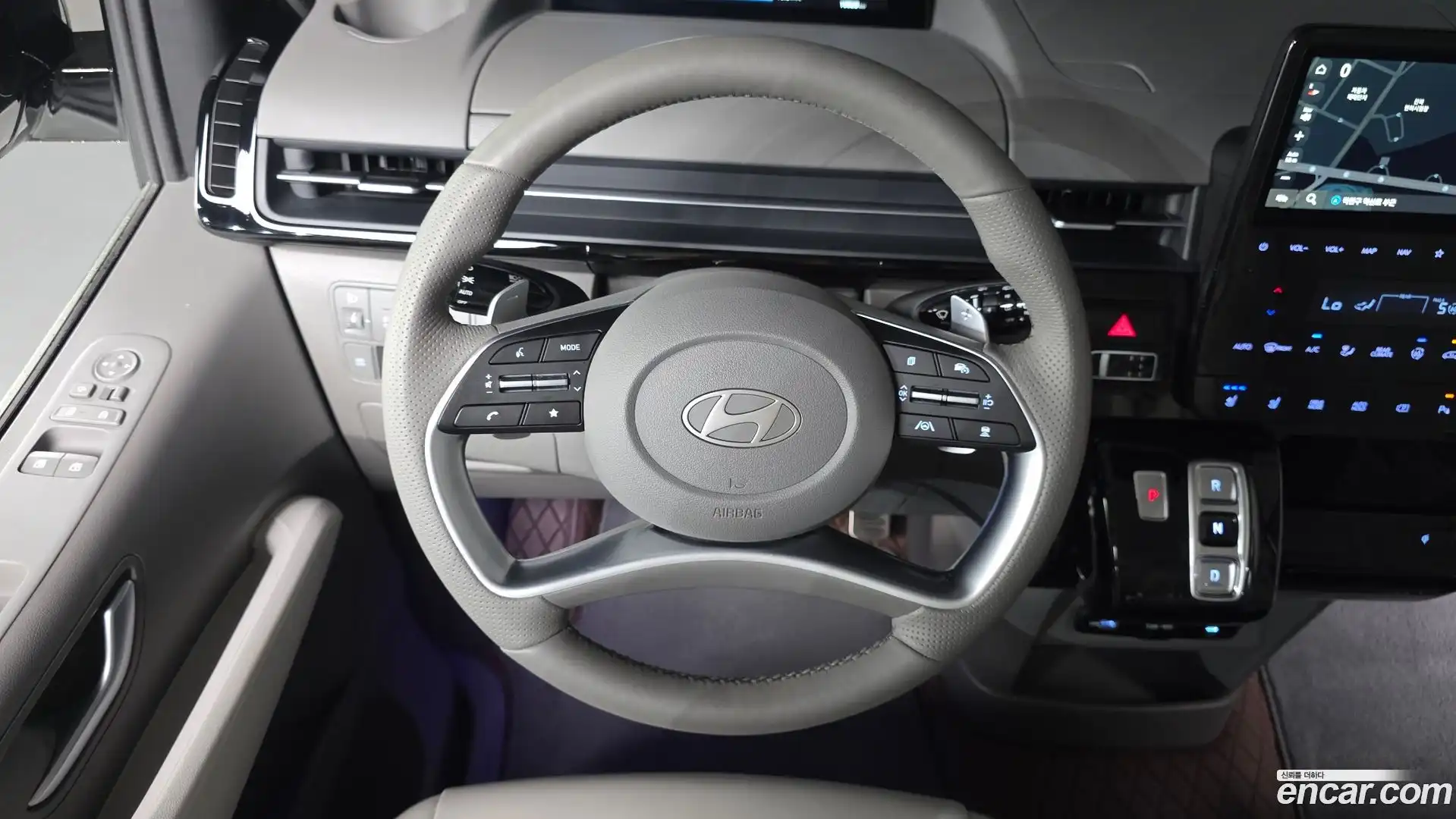 Staria Hyundai 2025.4-OPTION-017