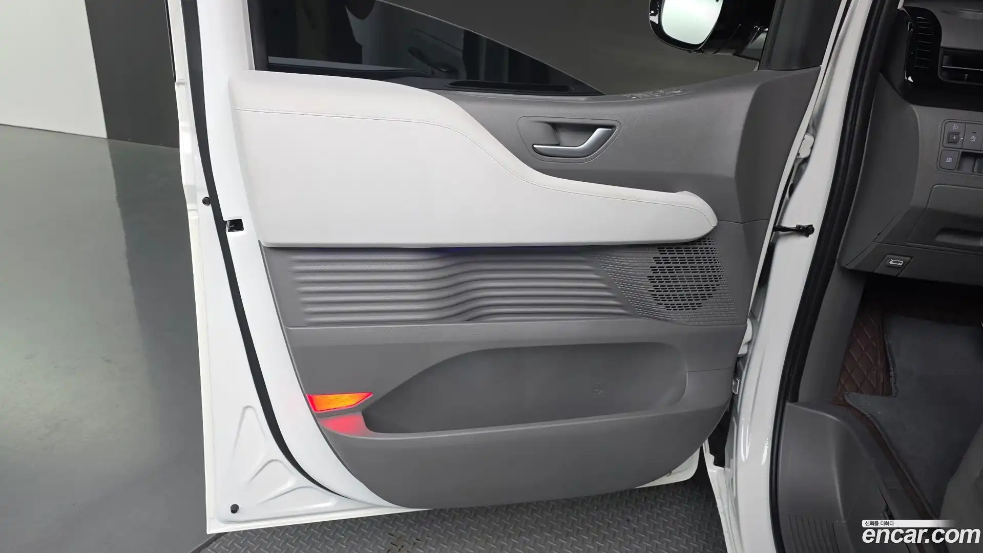 Staria Hyundai 2025.4-INNER-034