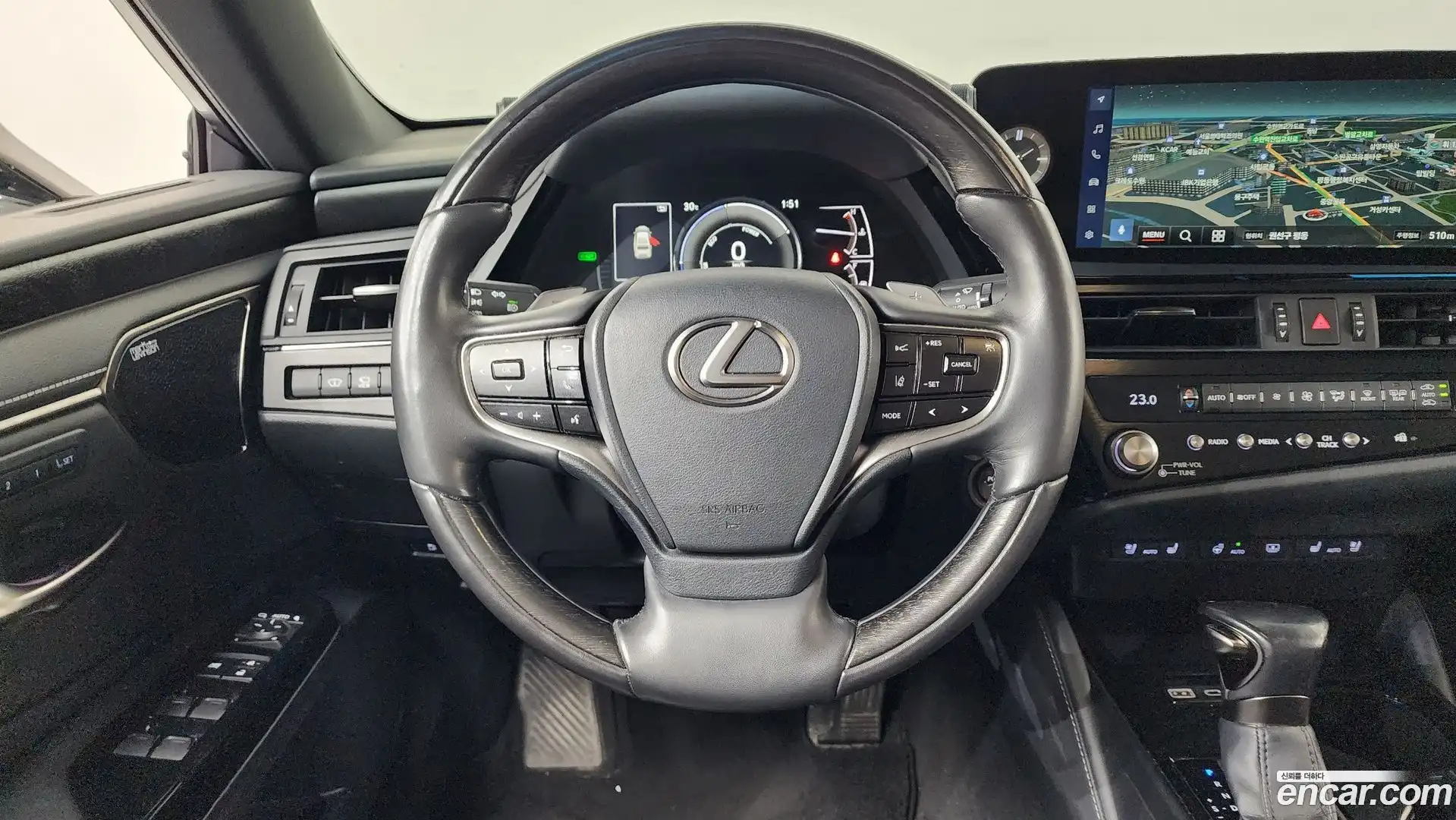 ES Lexus 2023.8-OPTION-017