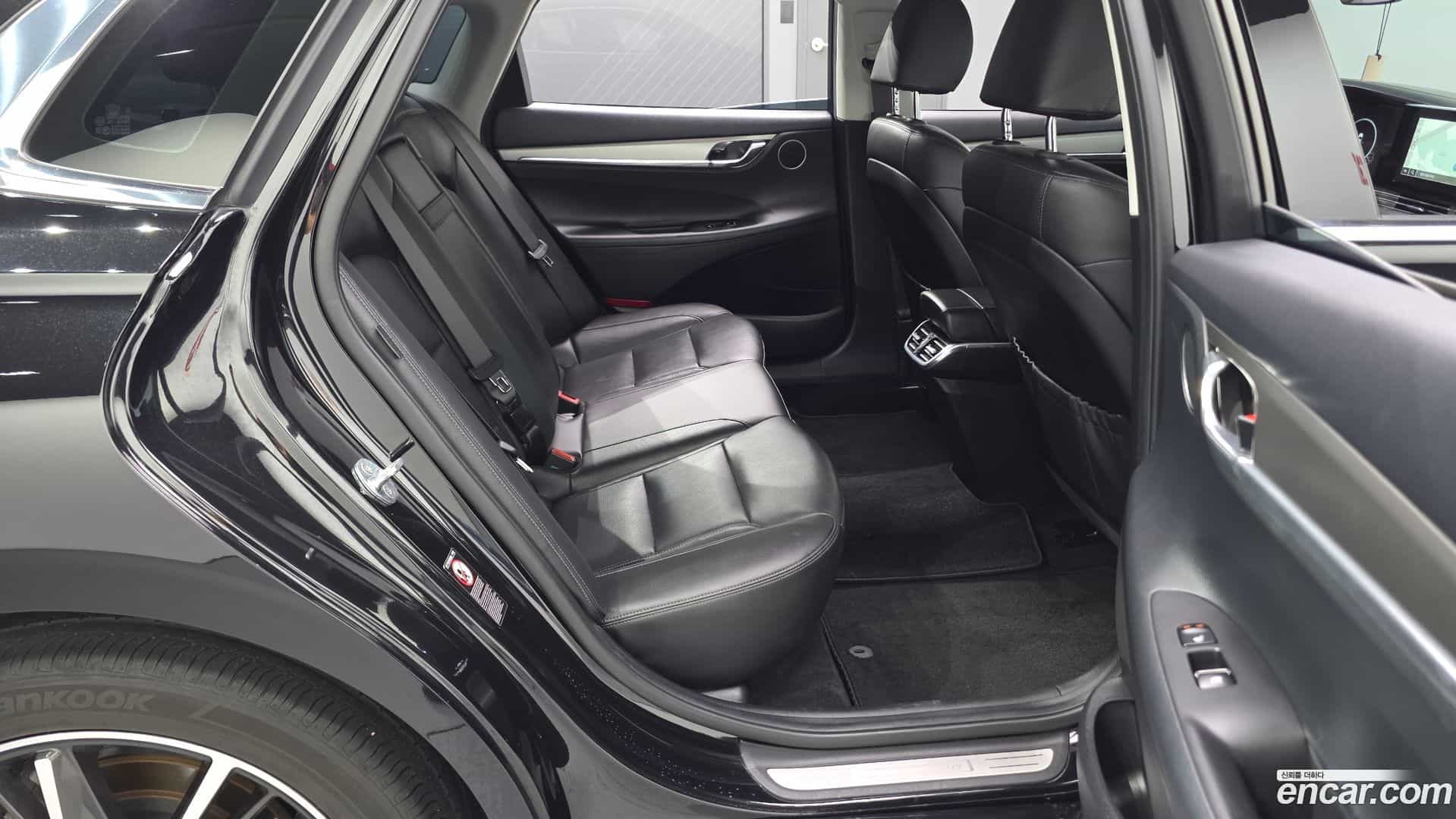 Grandeur Hyundai 2022.0-OPTION-015