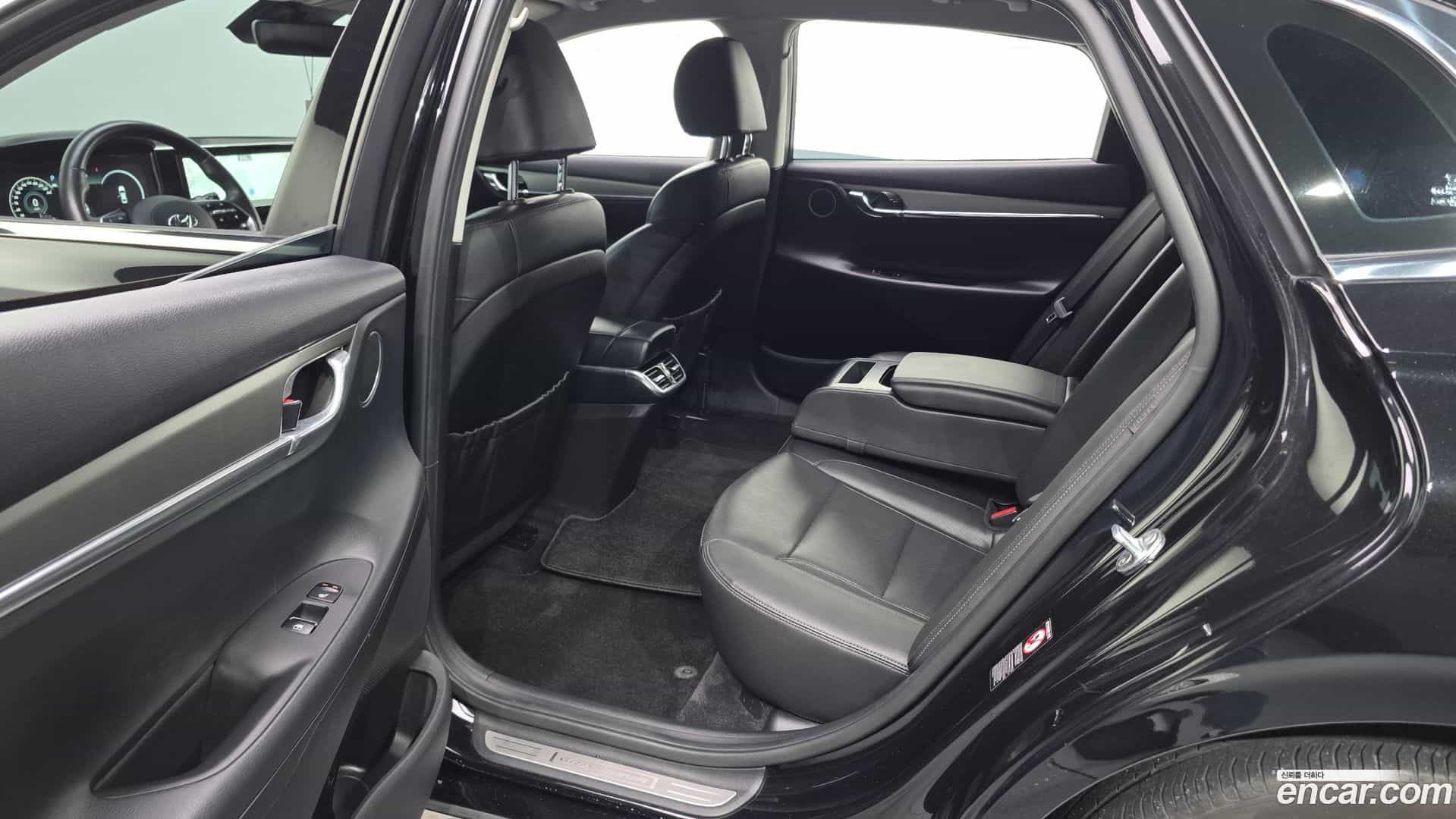 Grandeur Hyundai 2022.0-OPTION-016