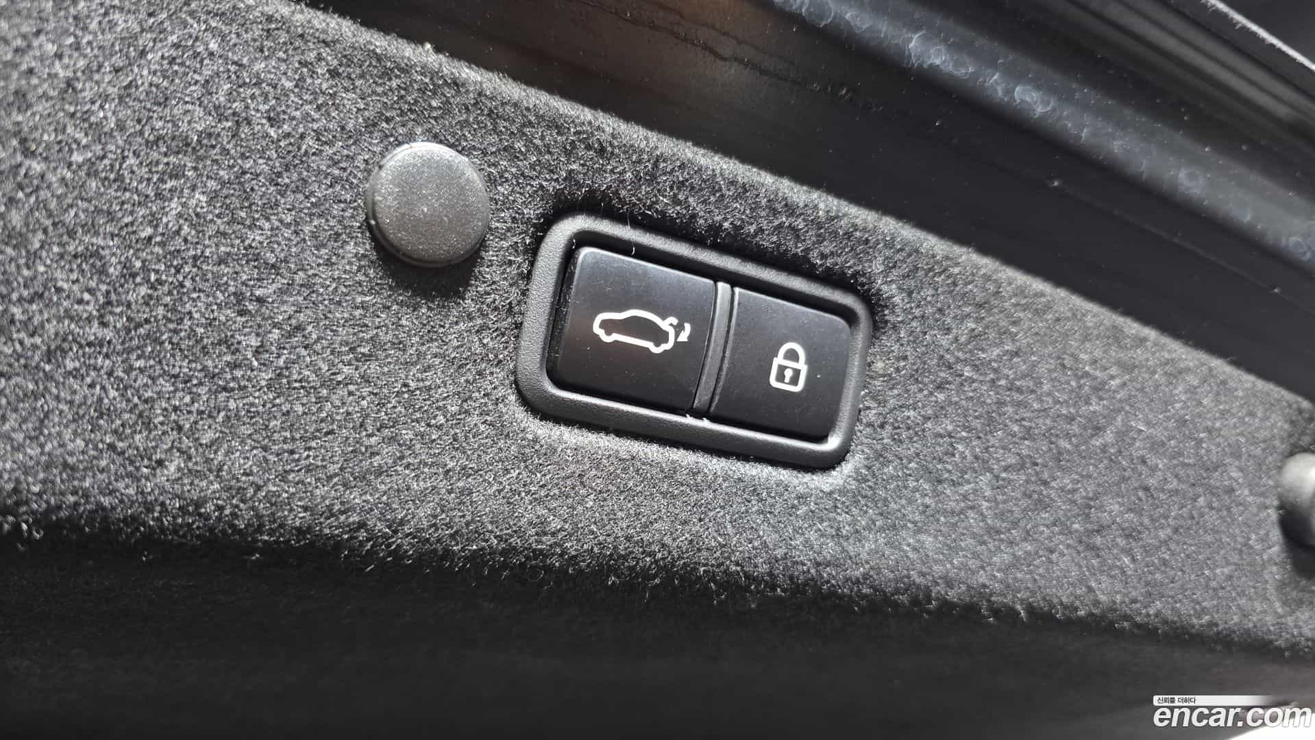 Grandeur Hyundai 2022.0-OPTION-044