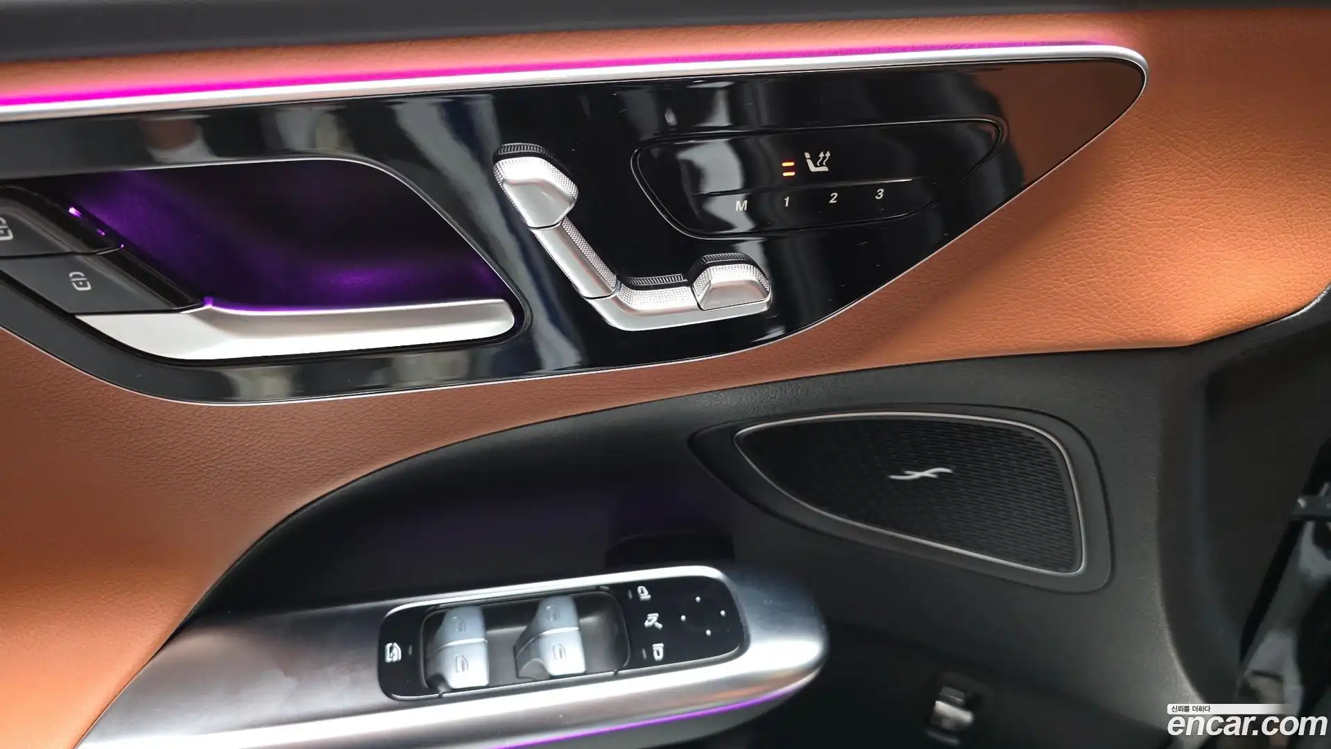 C-Class Mercedes-Benz 2023.2-OPTION-044