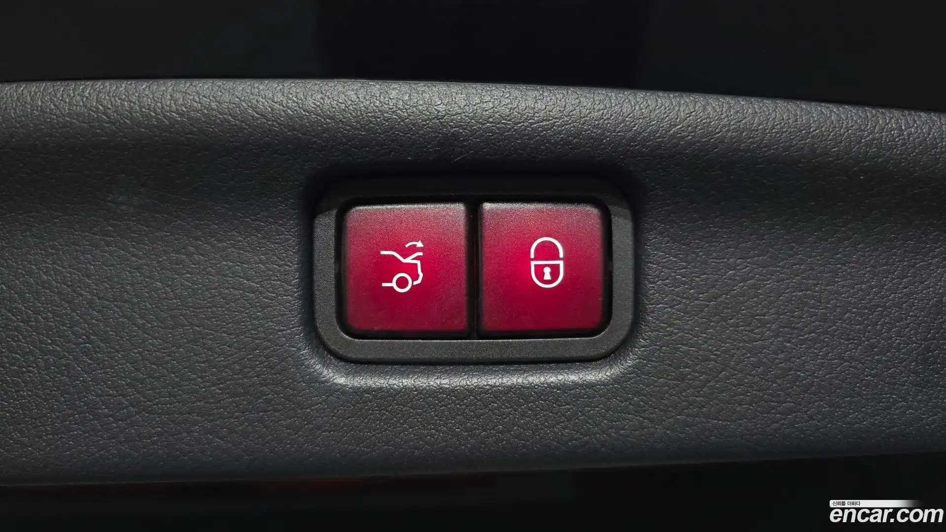 C-Class Mercedes-Benz 2023.2-OPTION-045