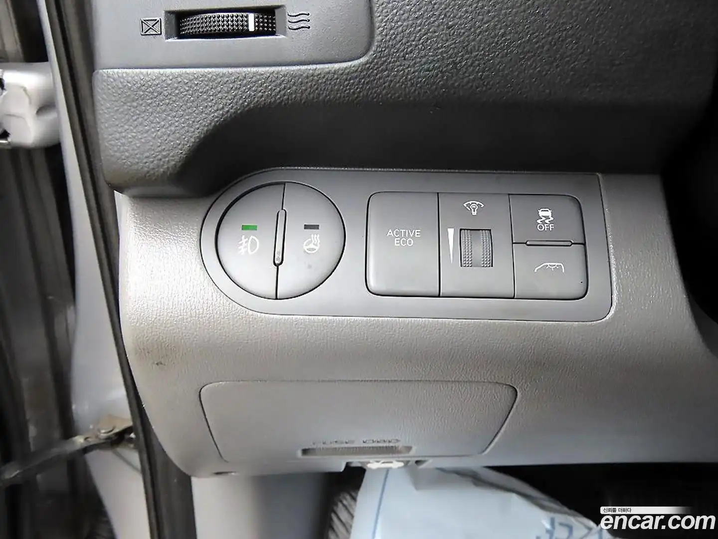 Starex Hyundai 2018.9-OPTION-019
