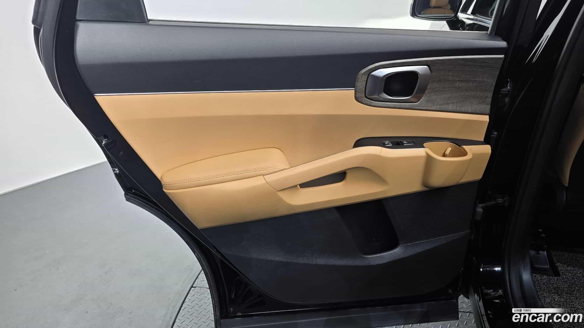 Sorento Kia 2021.3-INNER-035