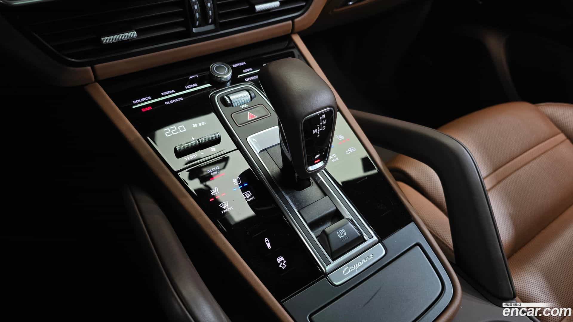 Cayenne Porsche 2021.0-INNER-009