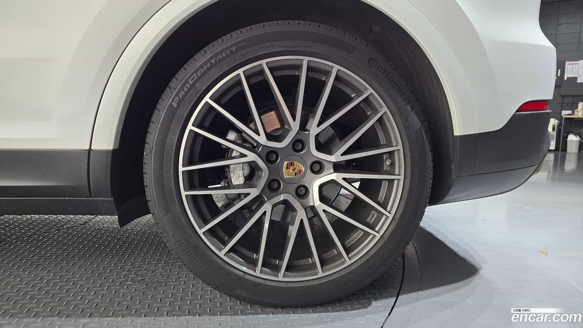 Cayenne Porsche 2021.0-OUTER-031
