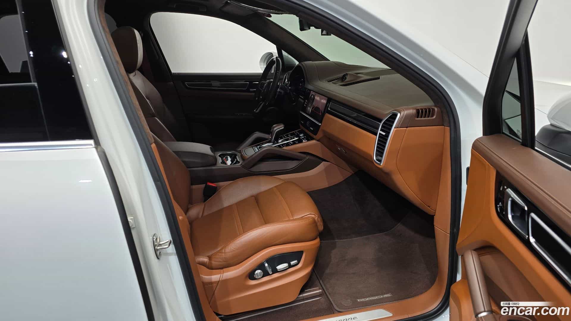 Cayenne Porsche 2021.0-INNER-036