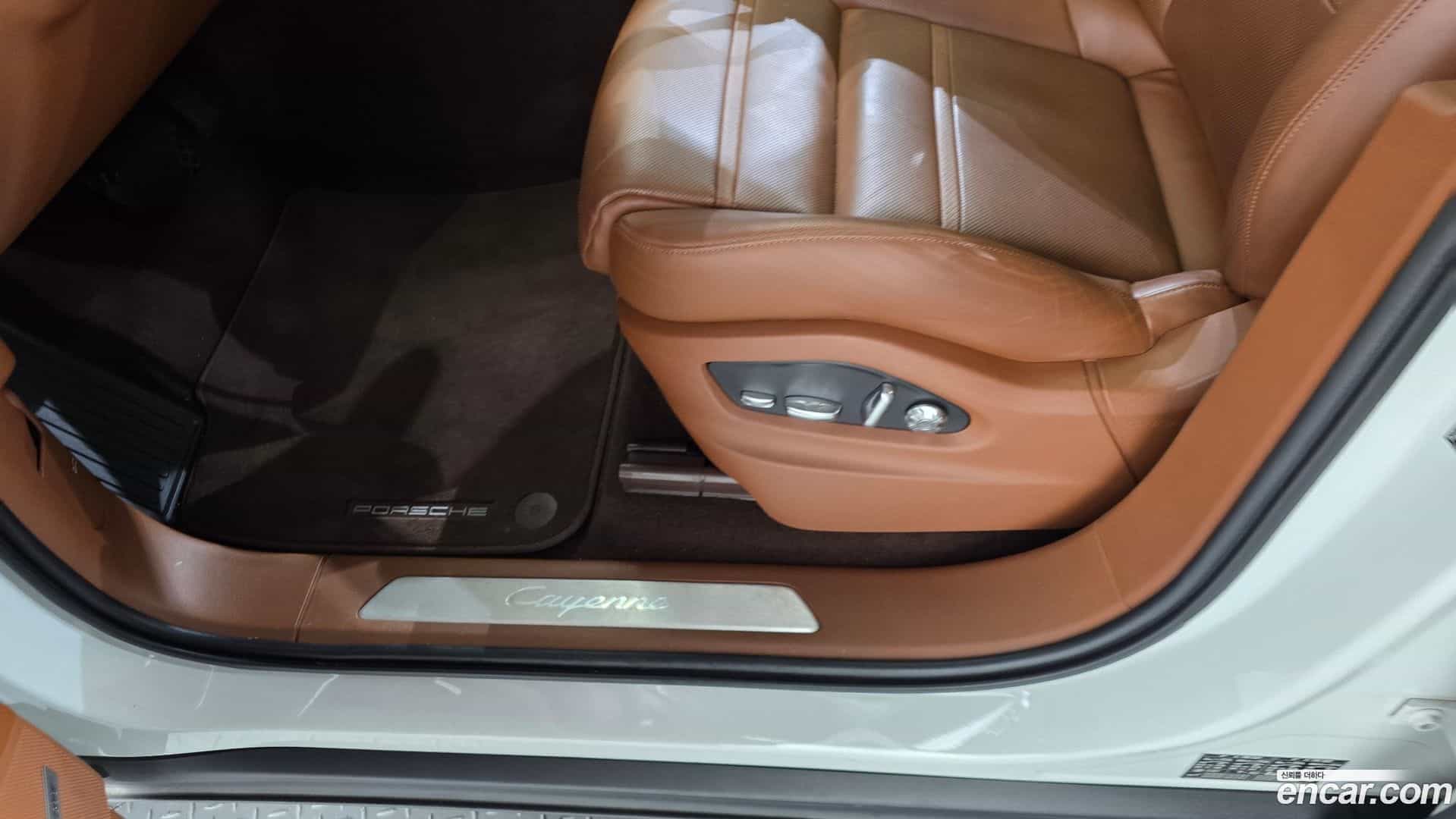 Cayenne Porsche 2021.0-OPTION-042