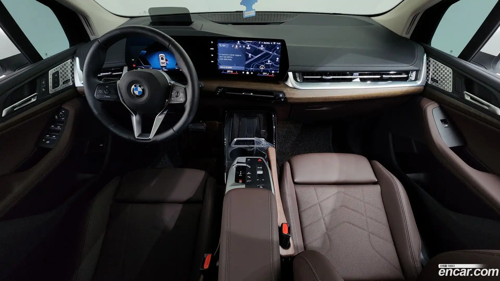 2-Series BMW 2025.3-INNER-007