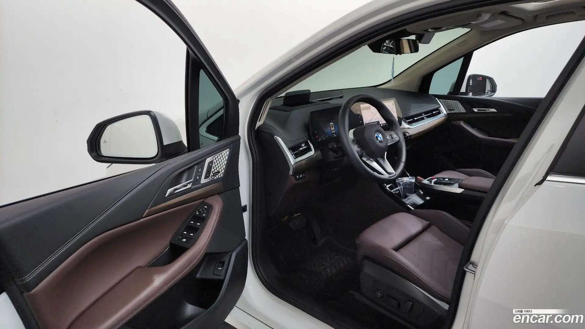 2-Series BMW 2025.3-INNER-010