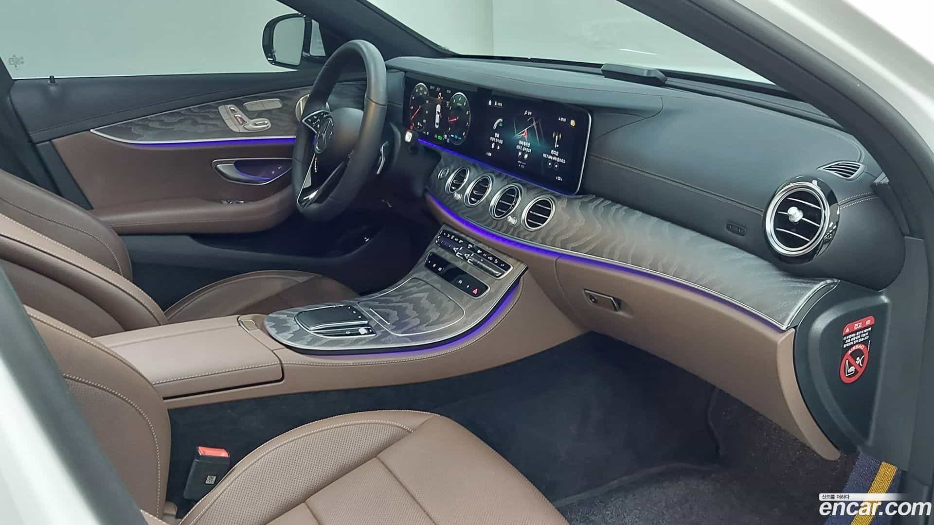 E-Class Mercedes-Benz 2023.5-INNER-009
