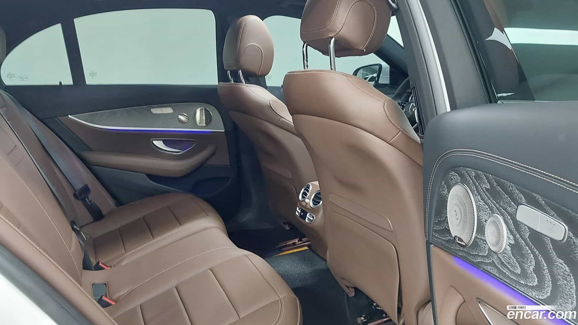 E-Class Mercedes-Benz 2023.5-INNER-010