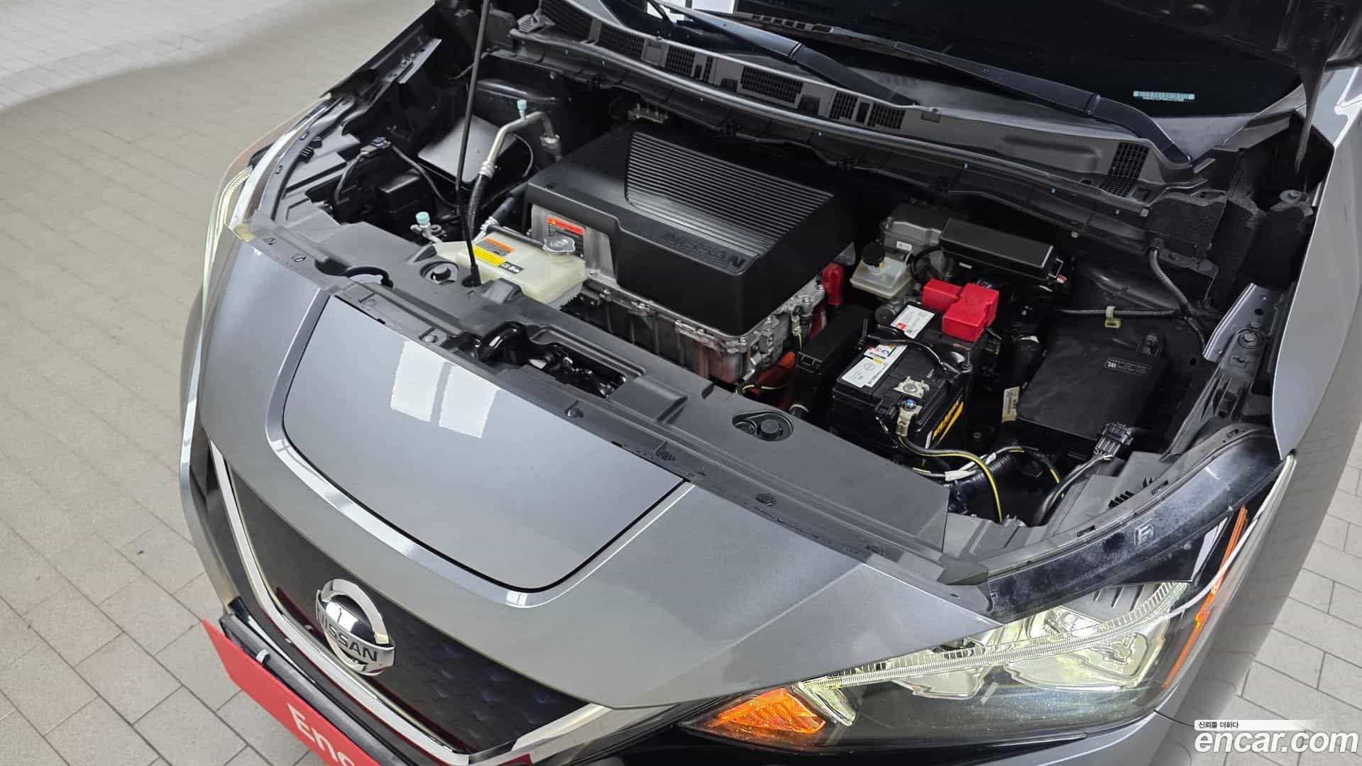 Leaf Nissan 2019.5-OUTER-006