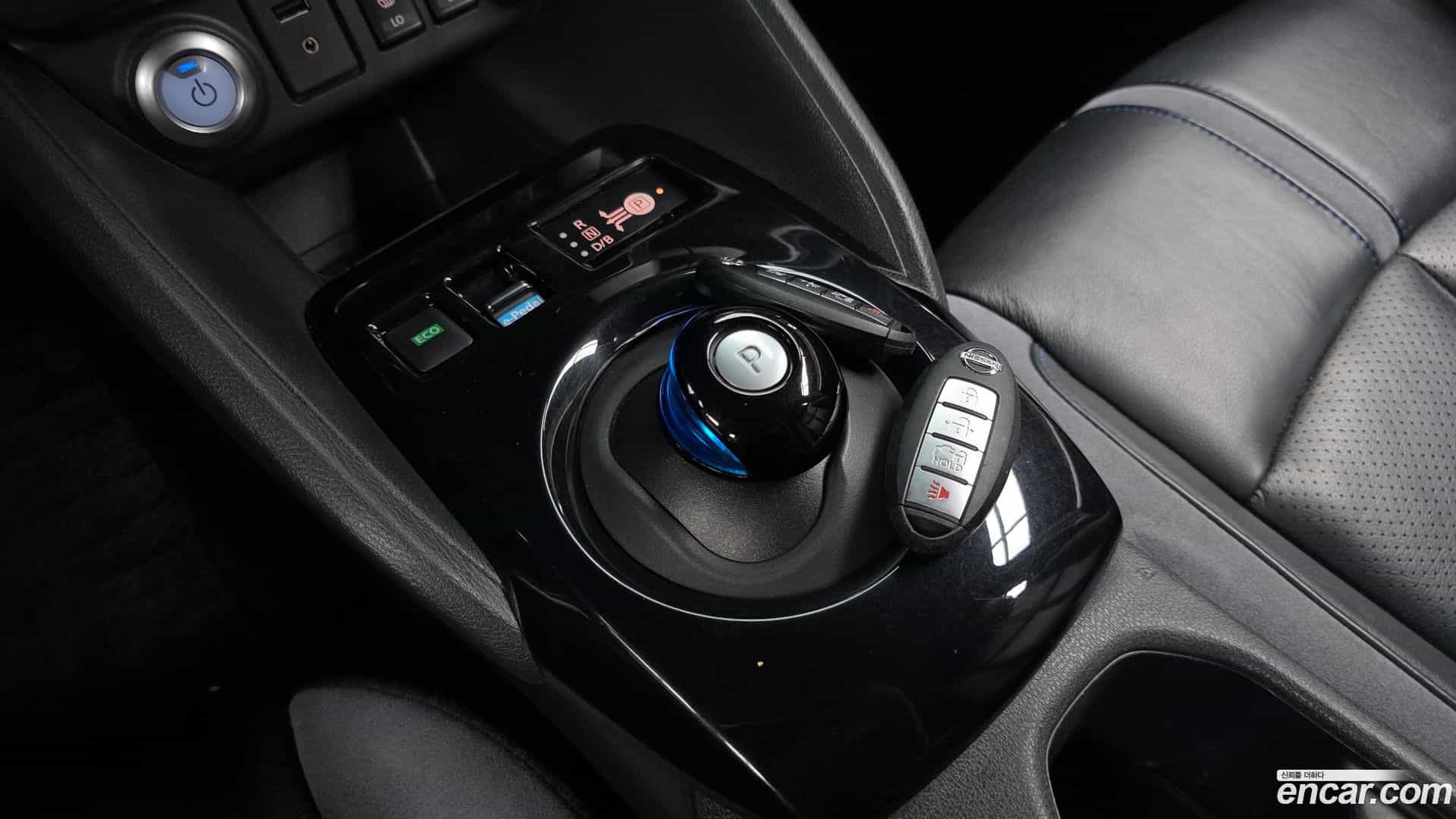 Leaf Nissan 2019.5-INNER-009