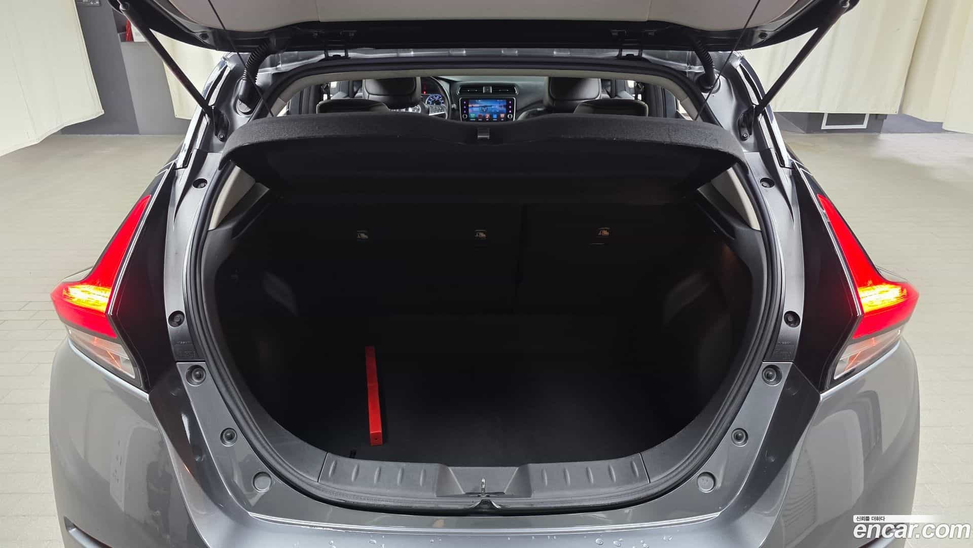 Leaf Nissan 2019.5-OPTION-022