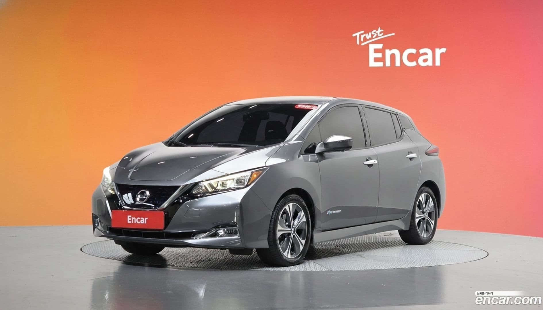 Main__Slider__Photo:Leaf Nissan 2019.5-0